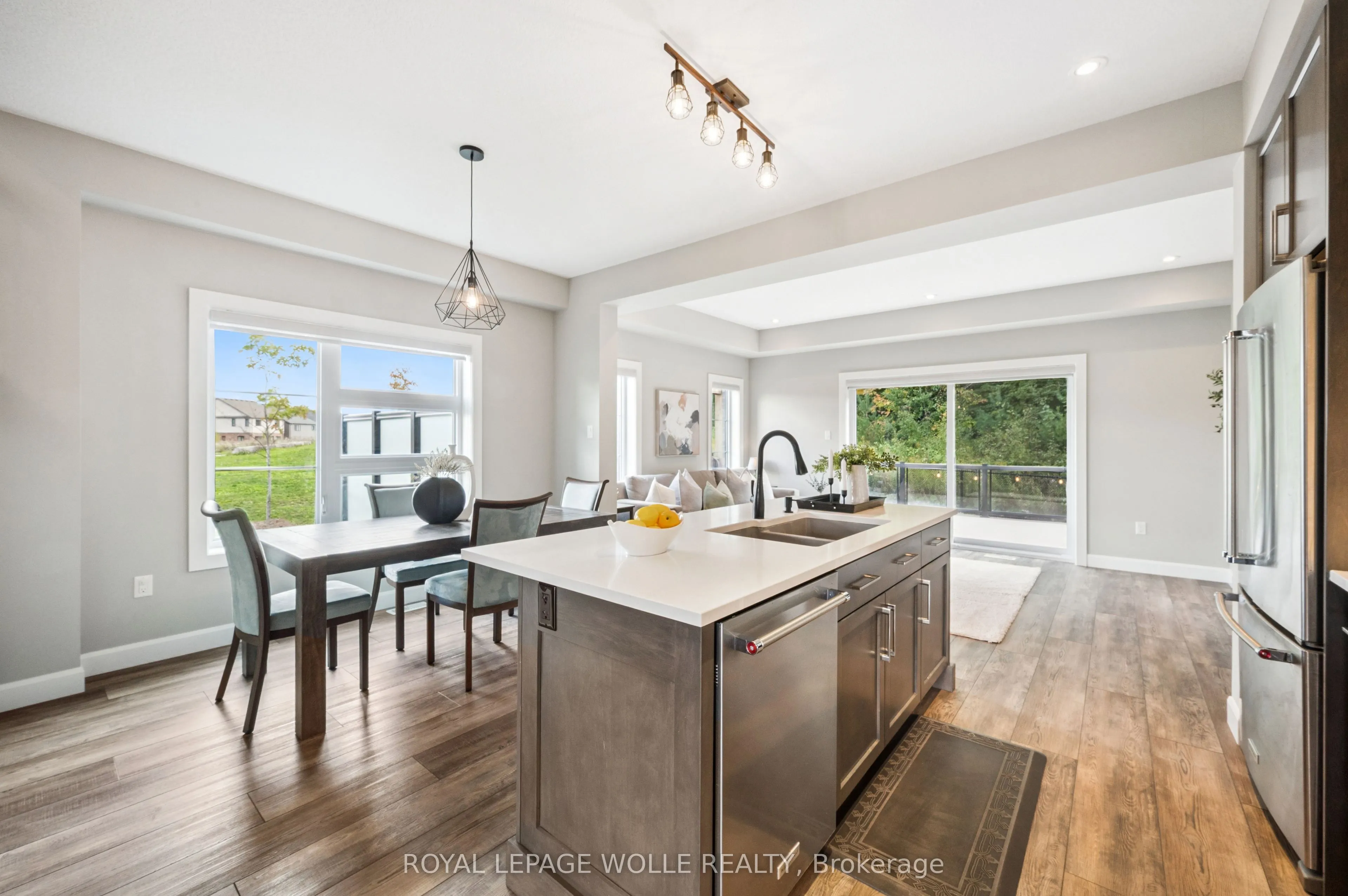 884 Robert Ferrie Drive