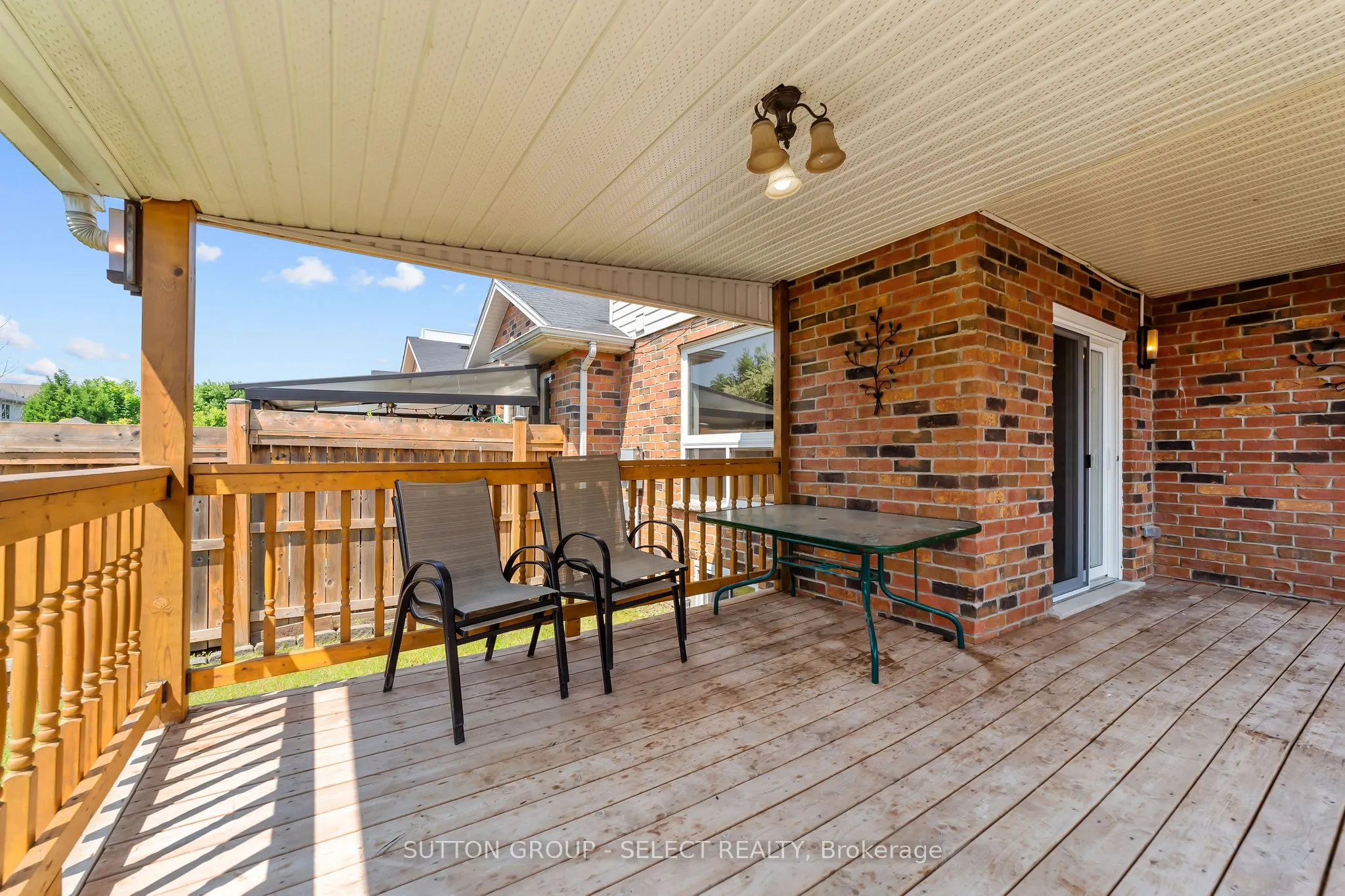 953 Silverfox Crescent