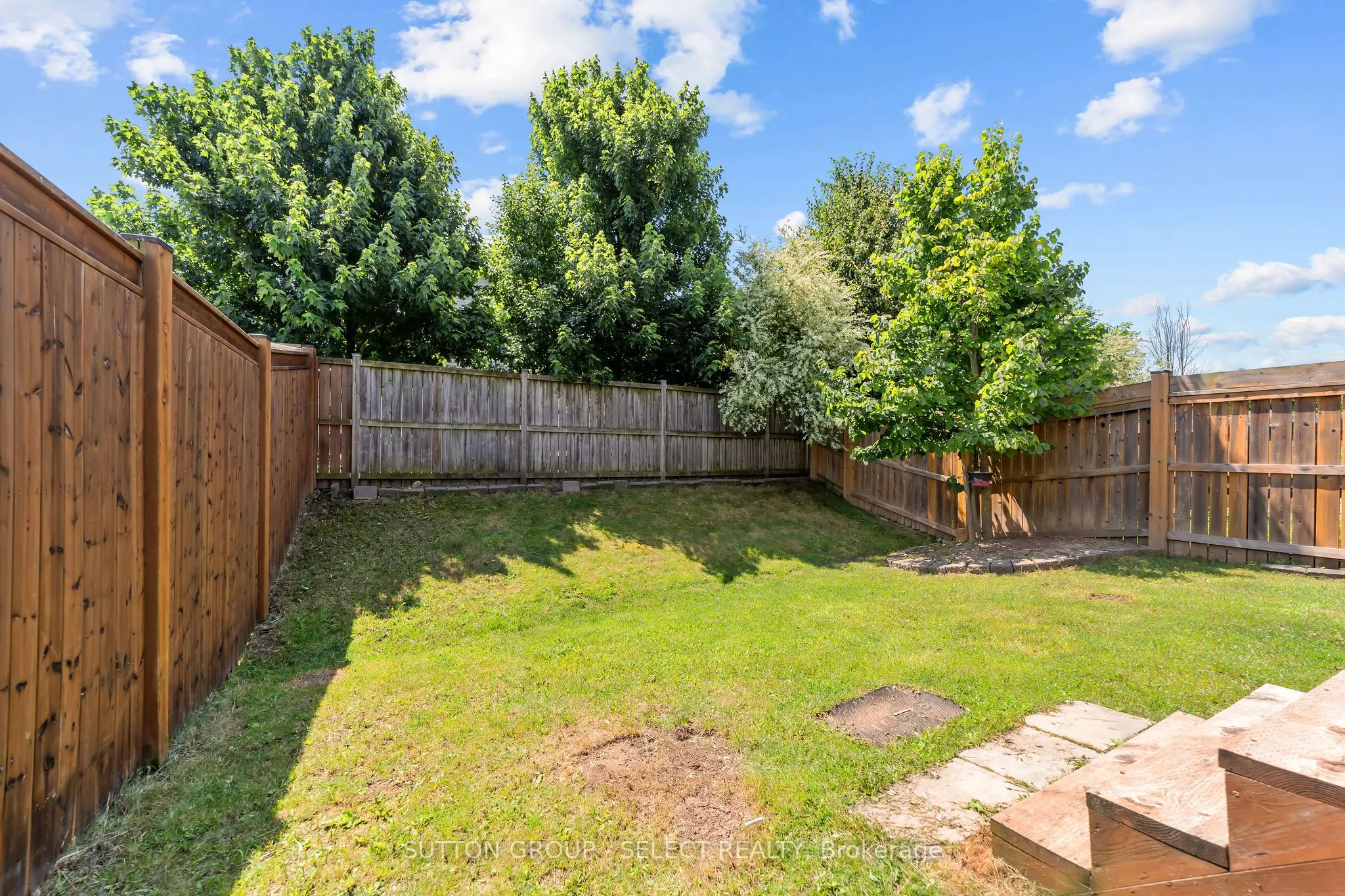 953 Silverfox Crescent