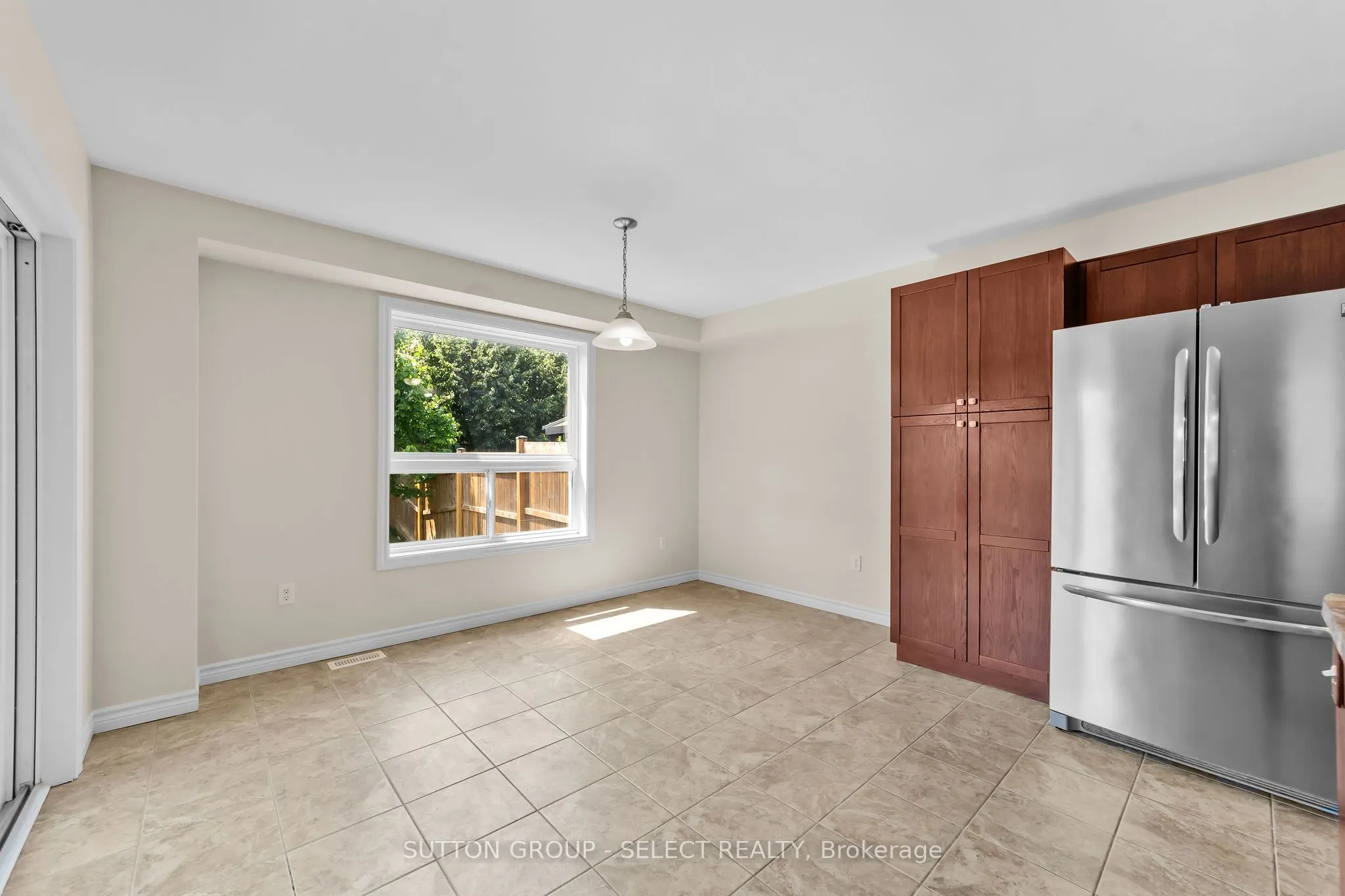 953 Silverfox Crescent