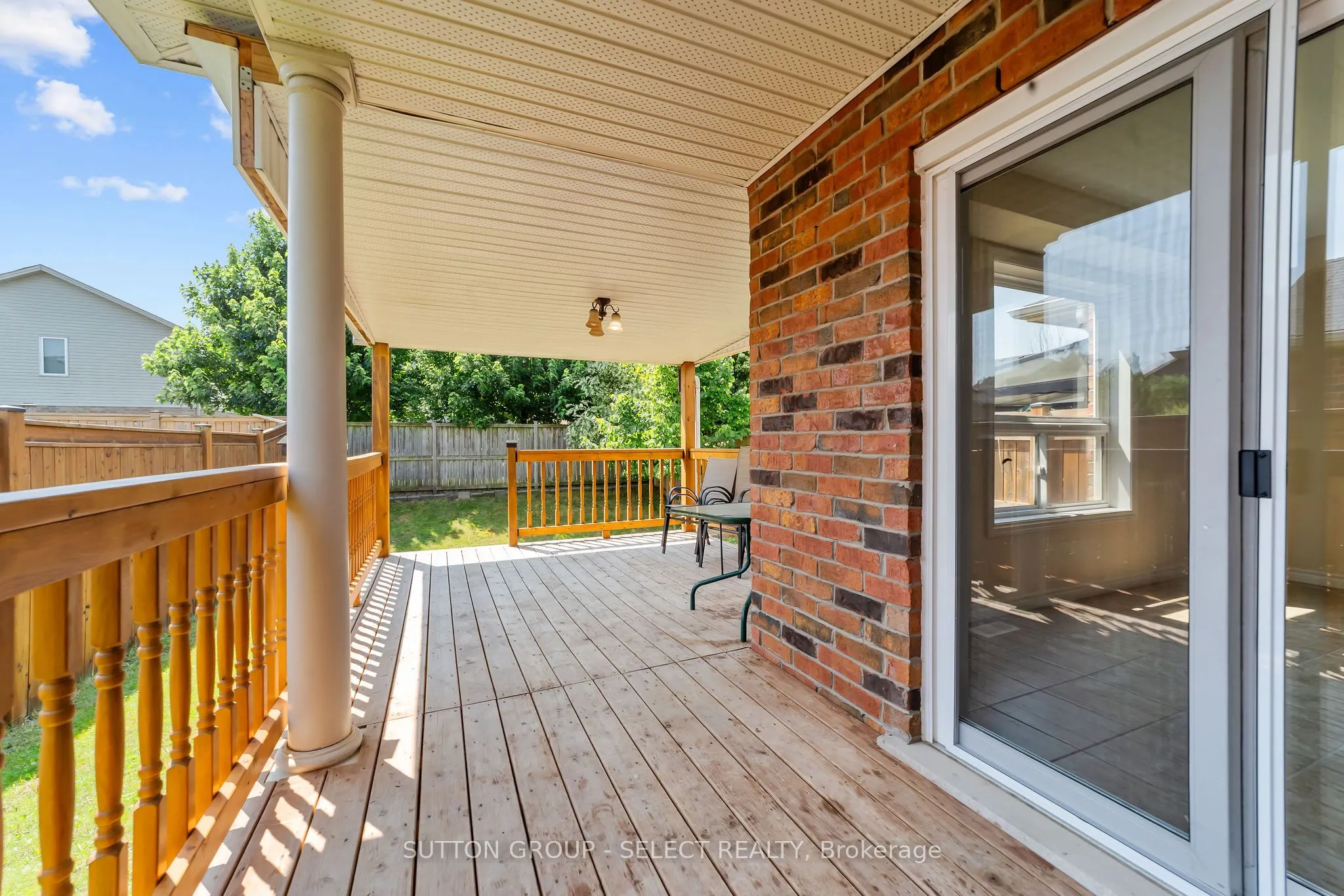 953 Silverfox Crescent