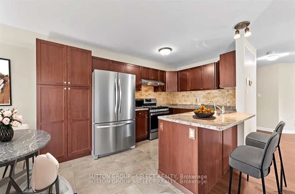 953 Silverfox Crescent
