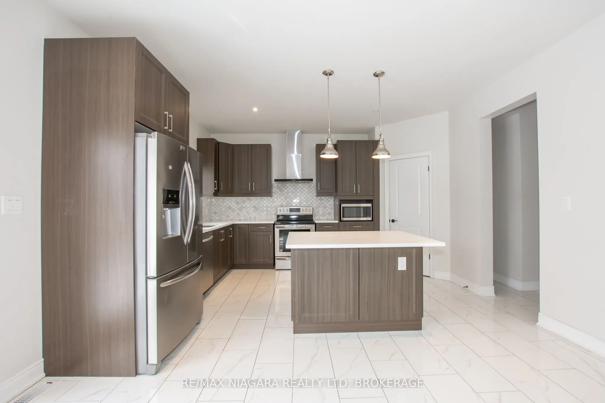 7161 Lionshead Avenue, #23
