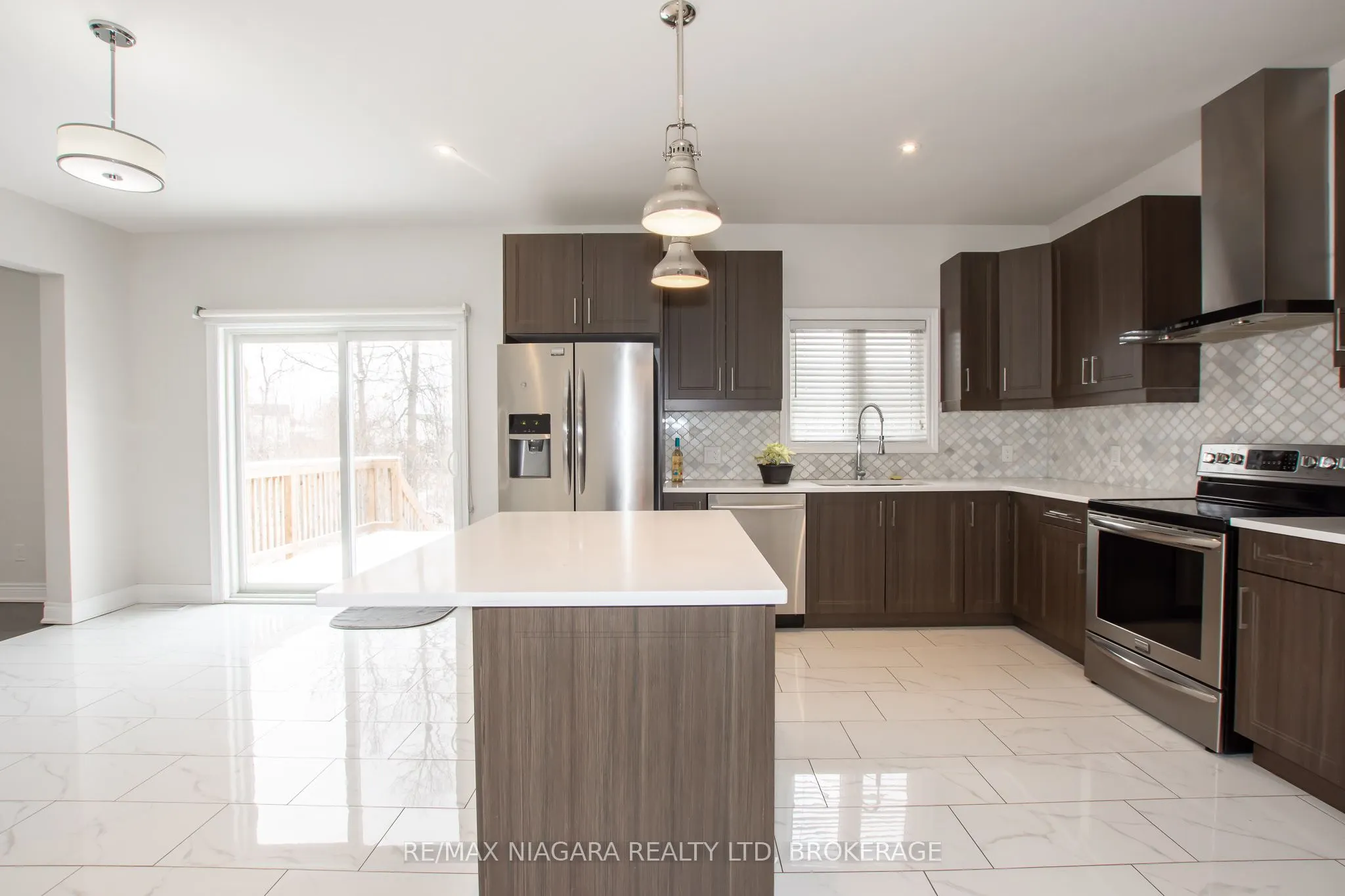 7161 Lionshead Avenue, #23