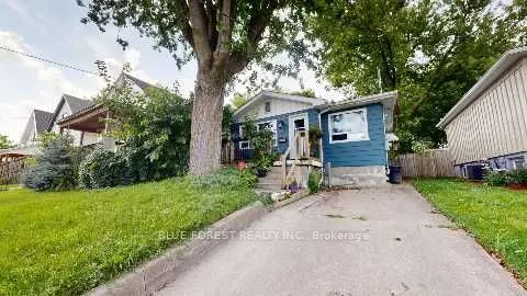 18 Connaught Avenue