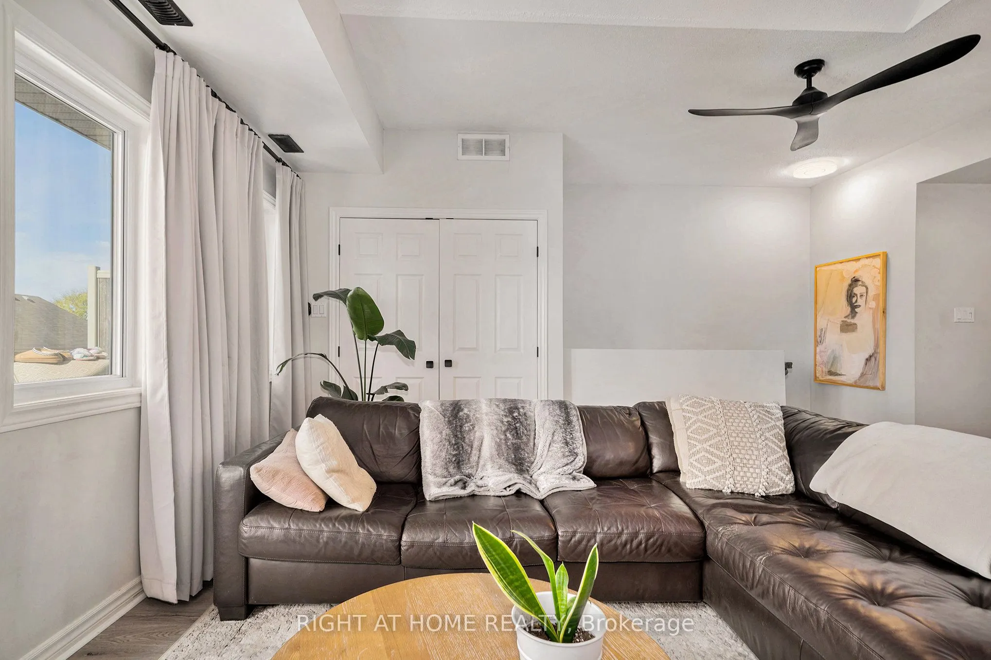 137 Oldfield Street, #C