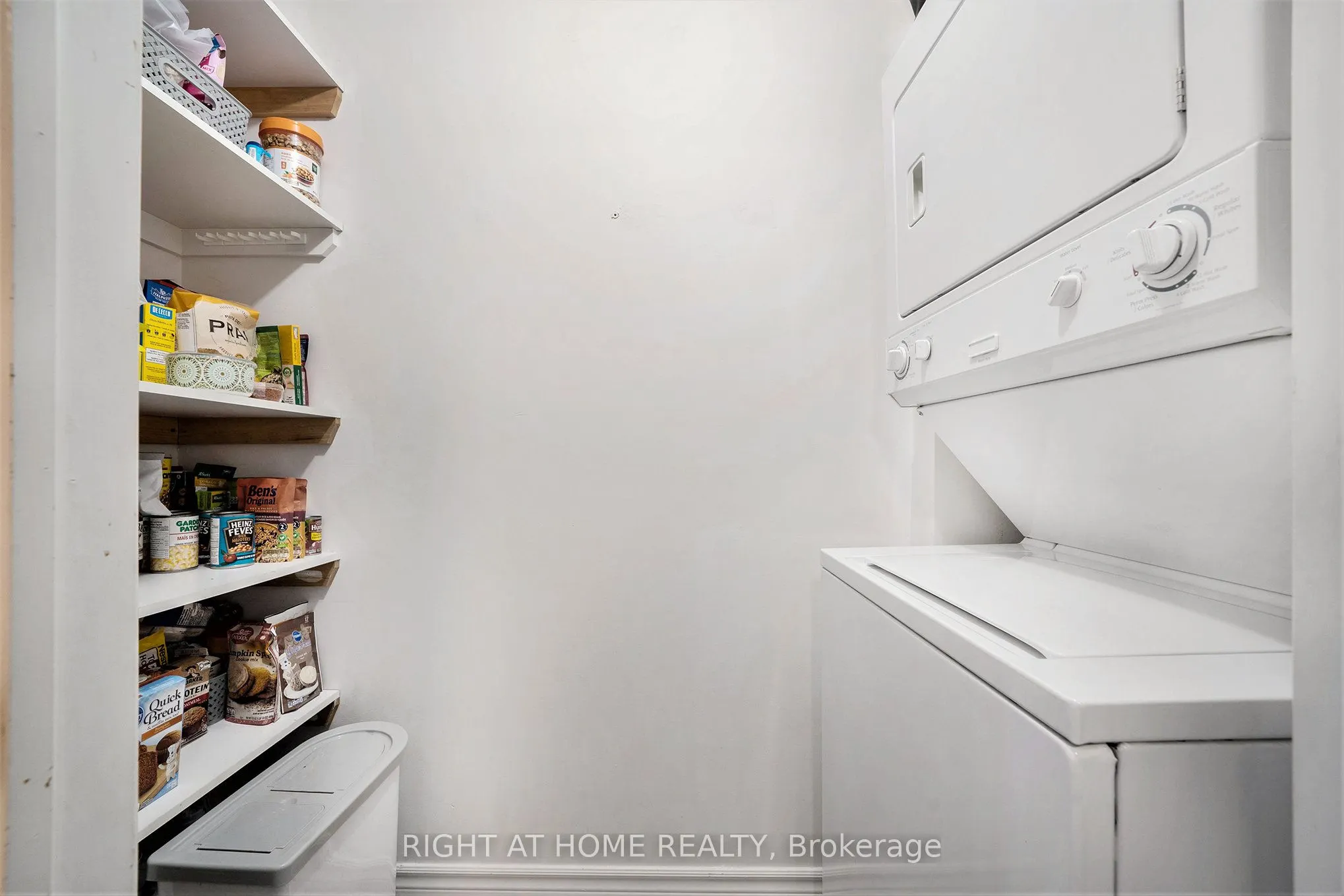 137 Oldfield Street, #C