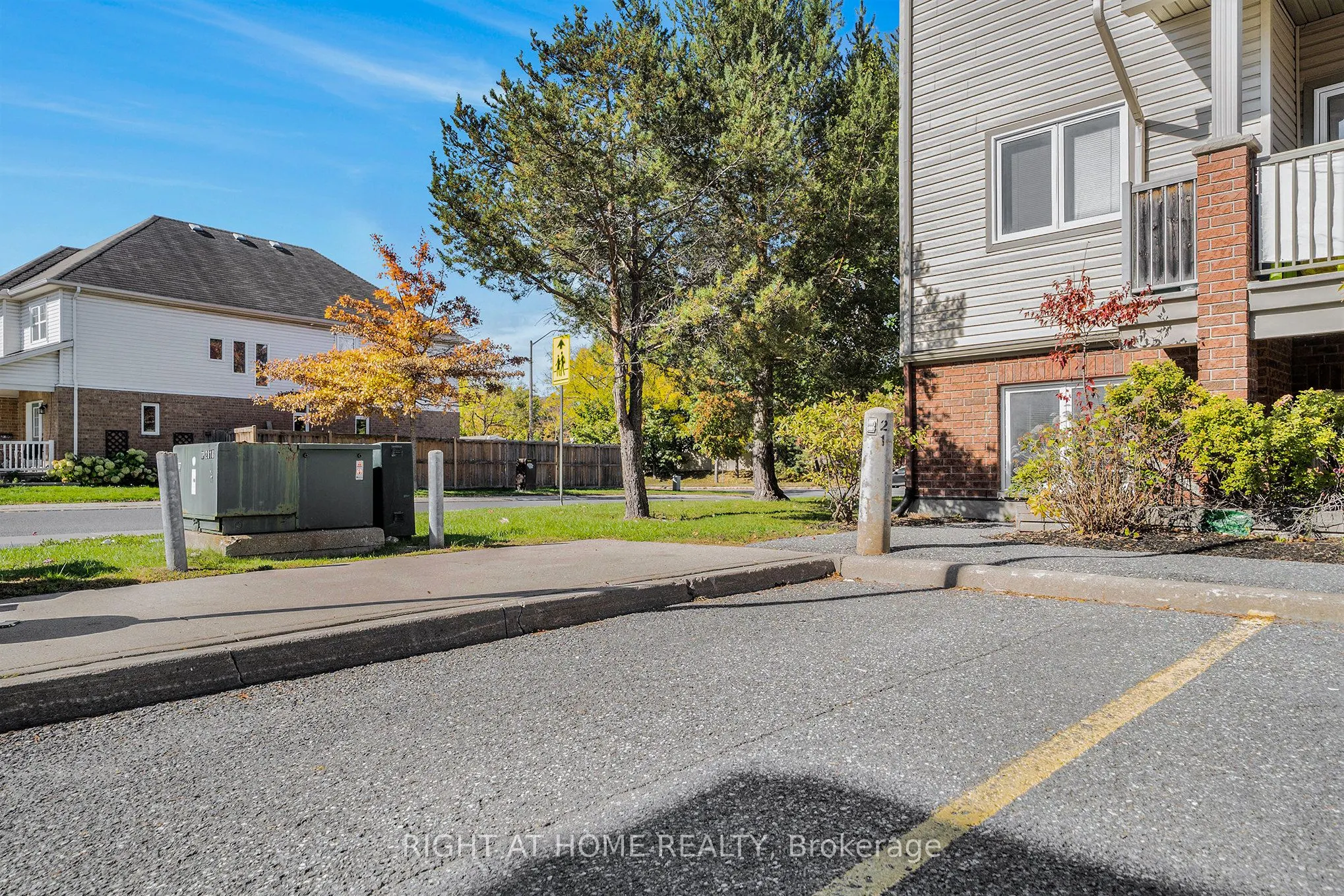 137 Oldfield Street, #C