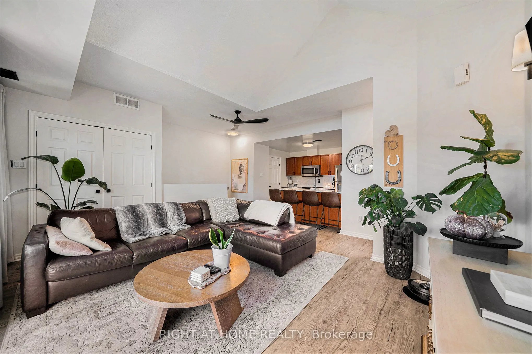 137 Oldfield Street, #C