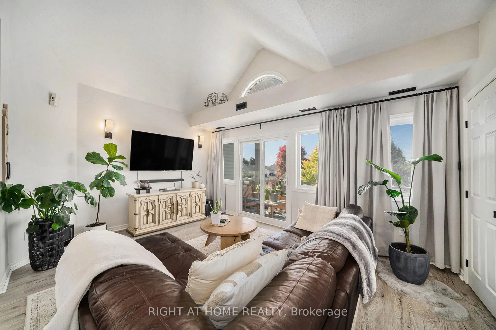 137 Oldfield Street, #C