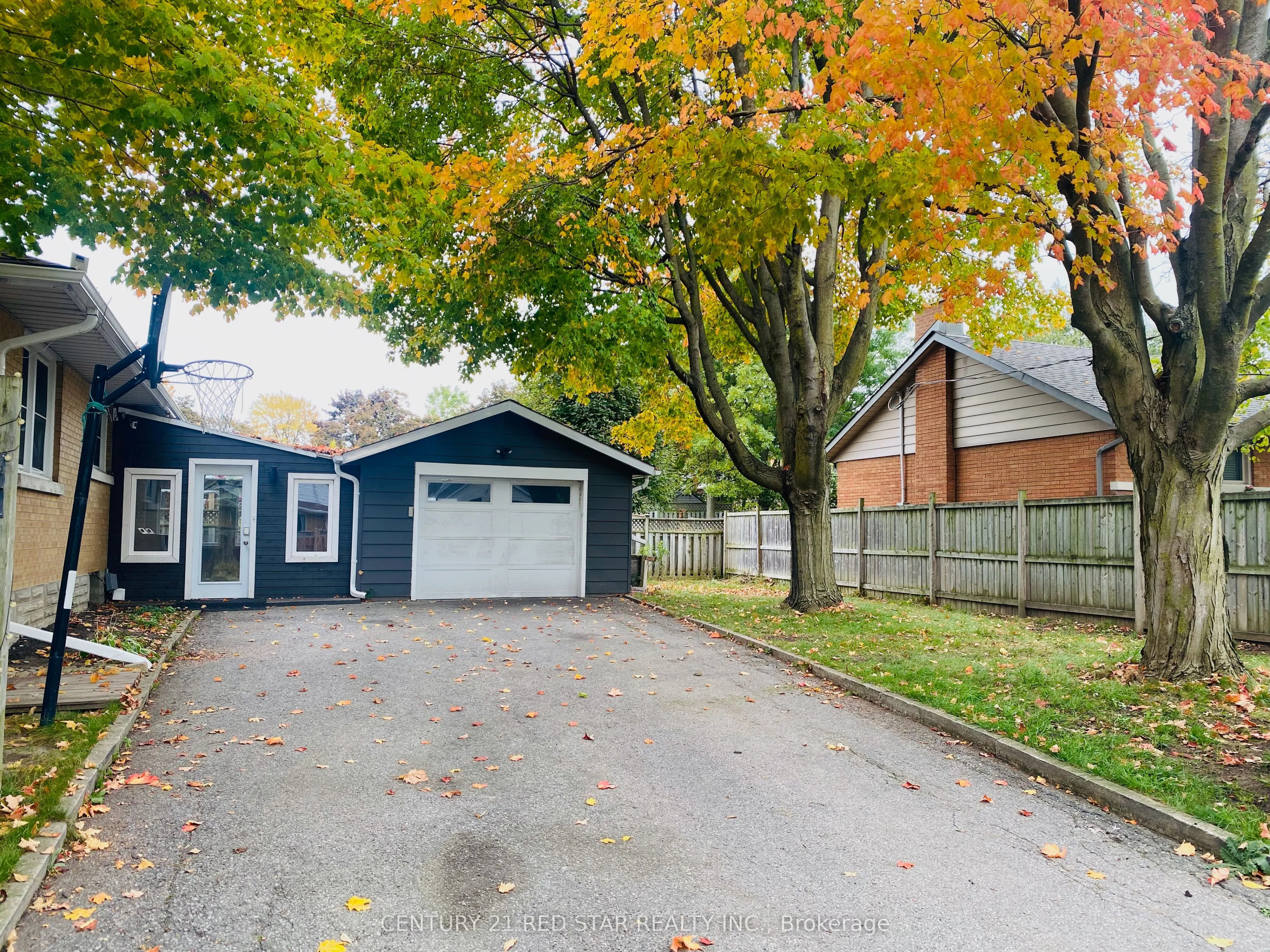 107 Ellis Crescent S
