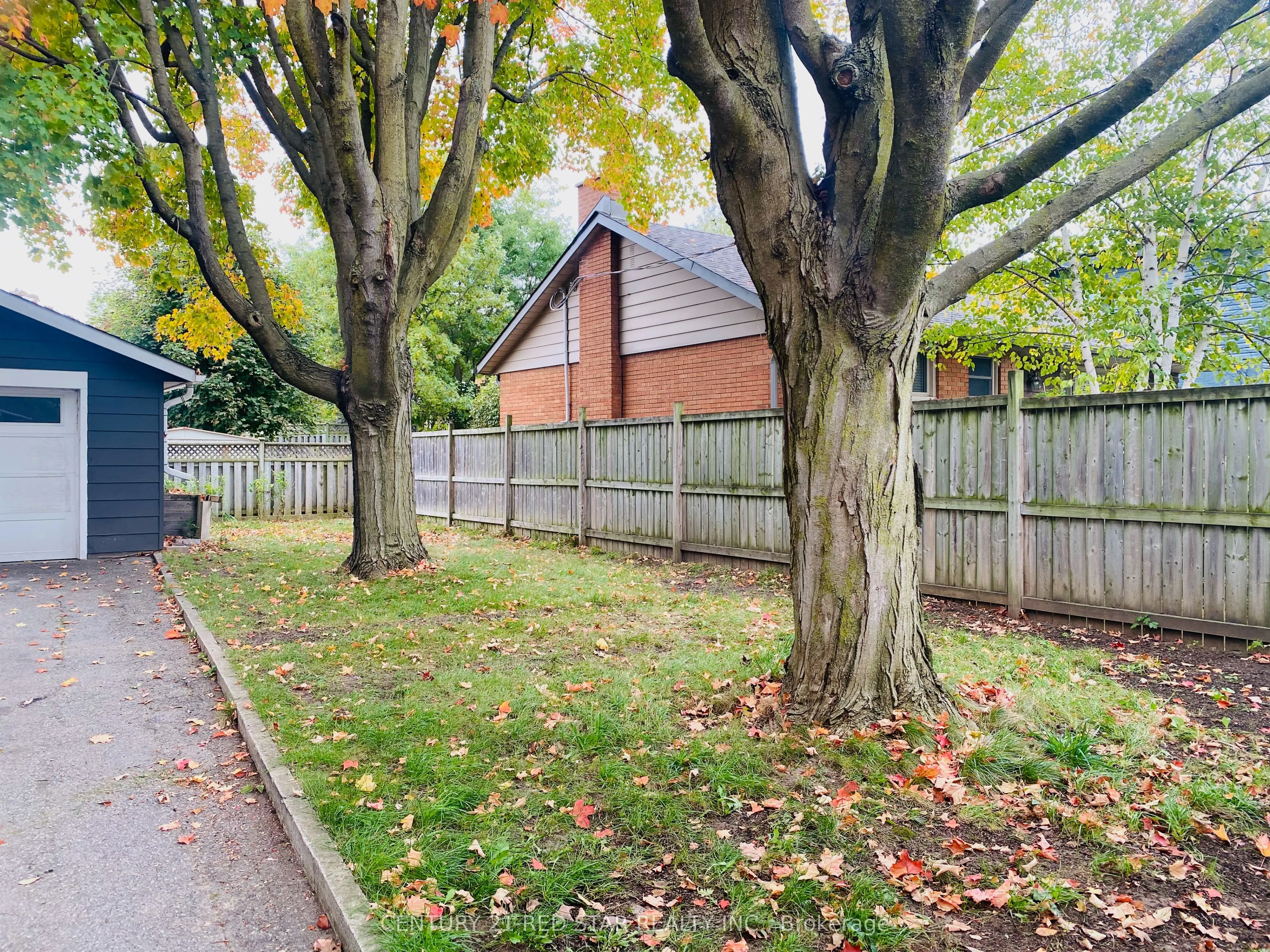 107 Ellis Crescent S