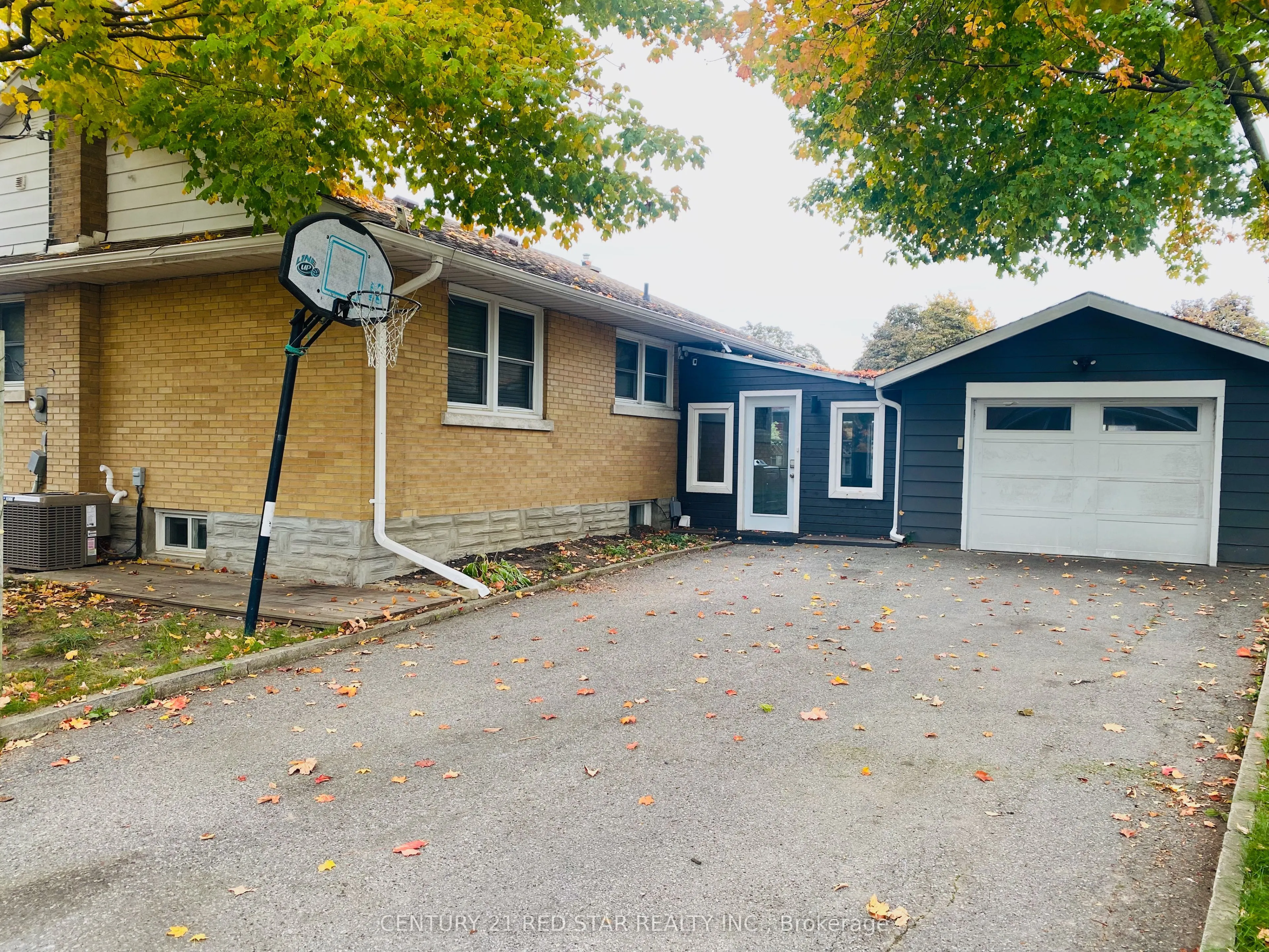 107 Ellis Crescent S