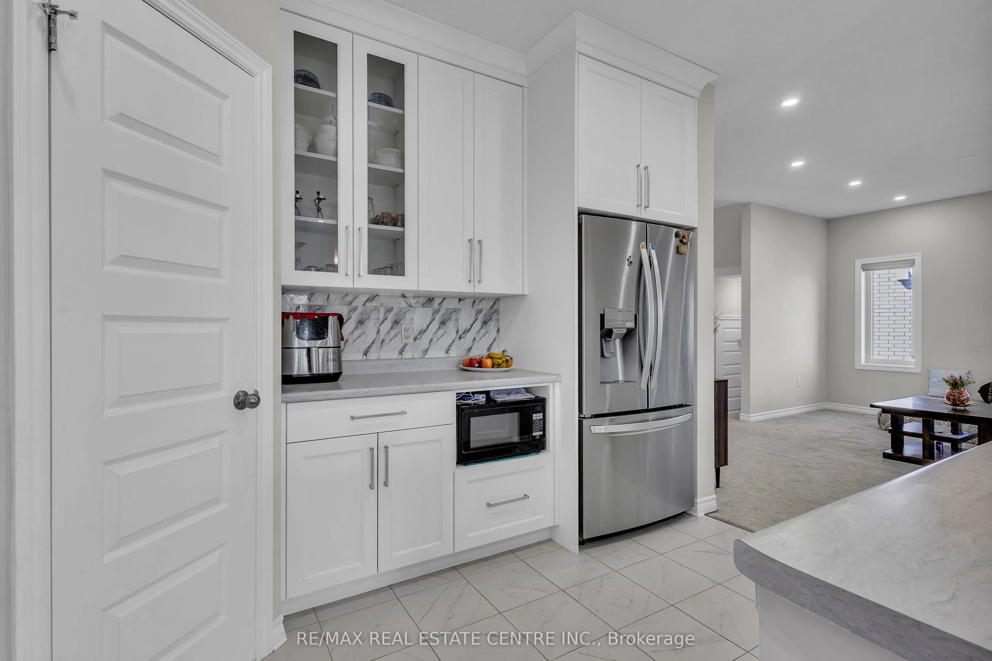 24 Sutherland Crescent