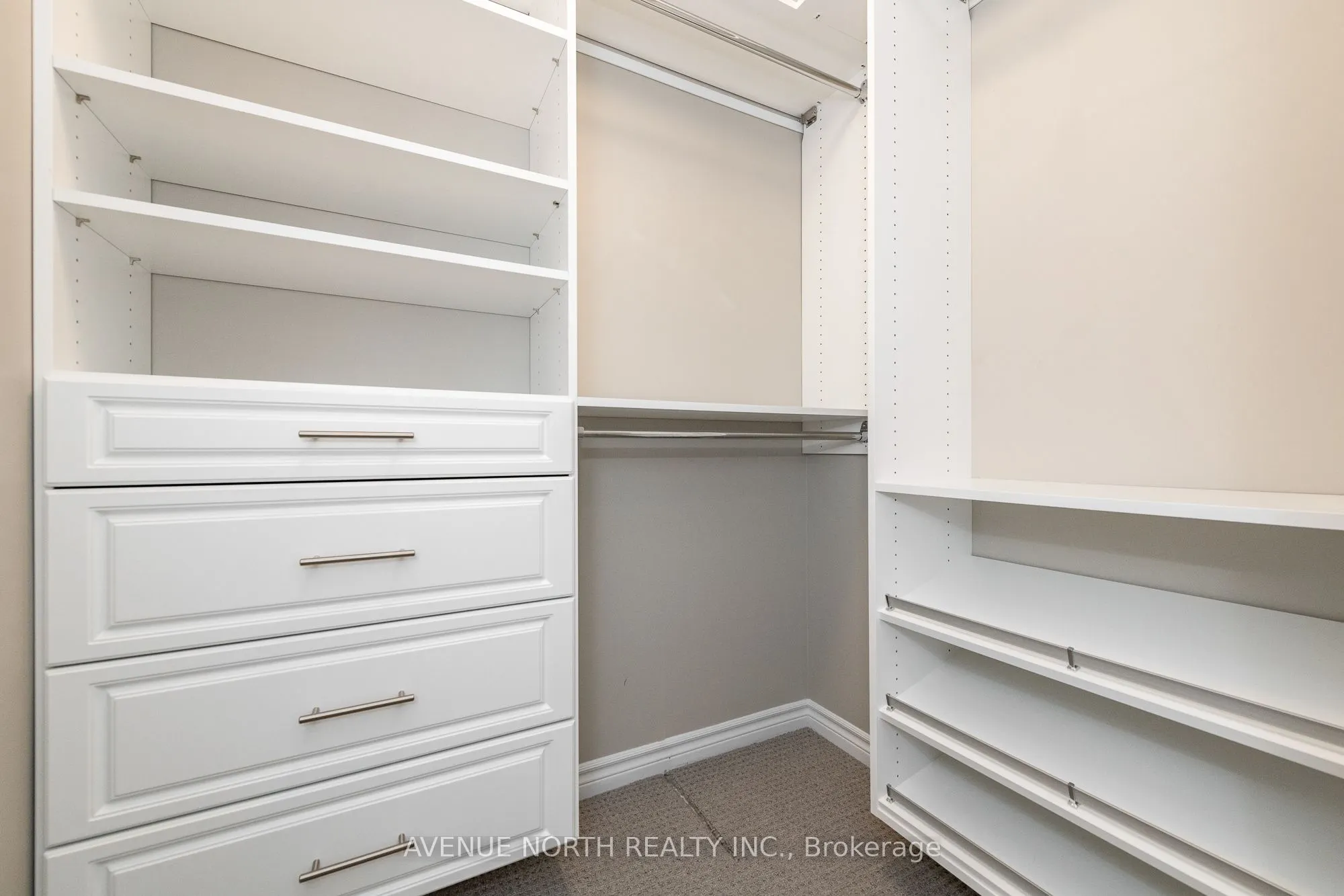 3979 Kelly Farm Drive