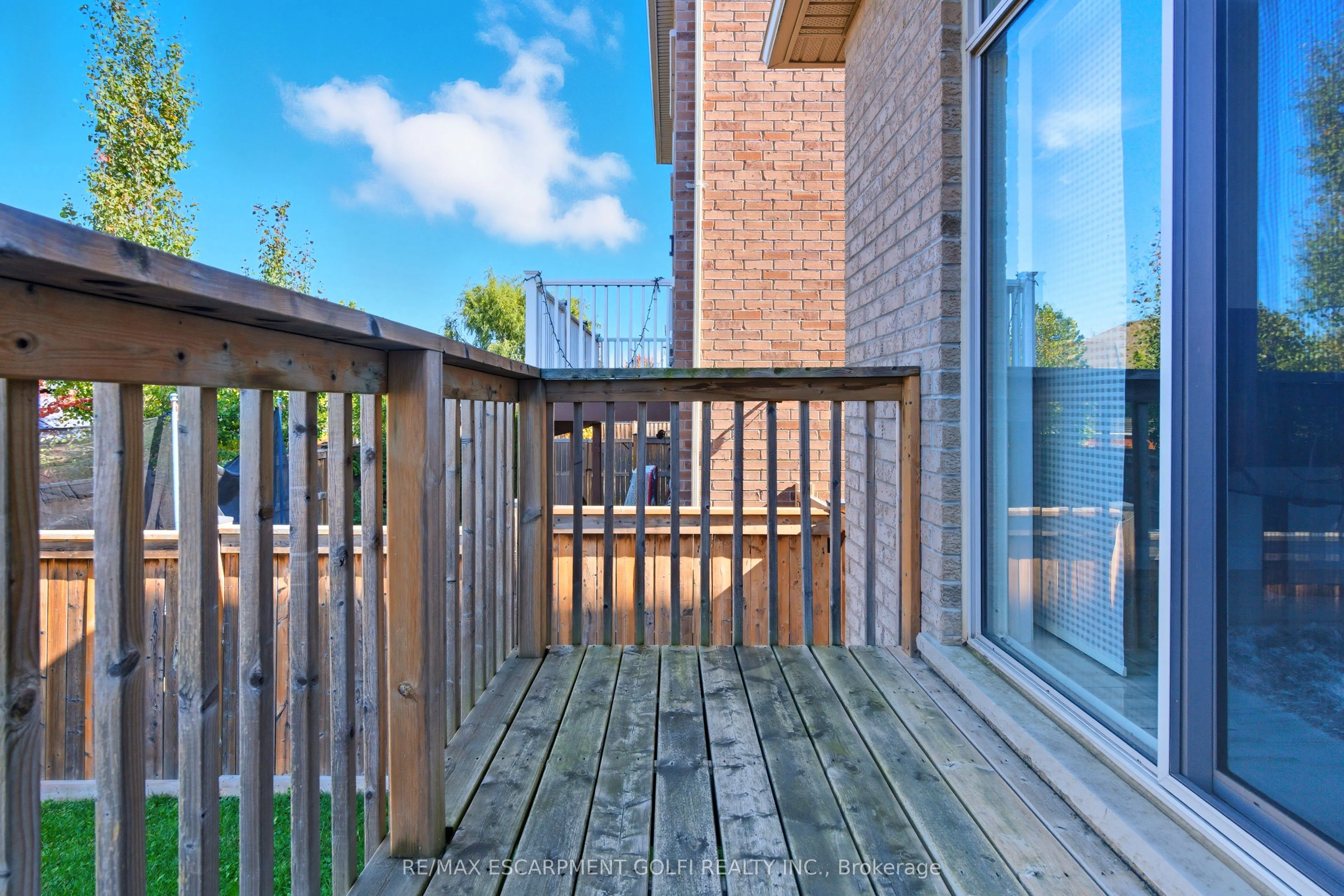 18 Angela Crescent