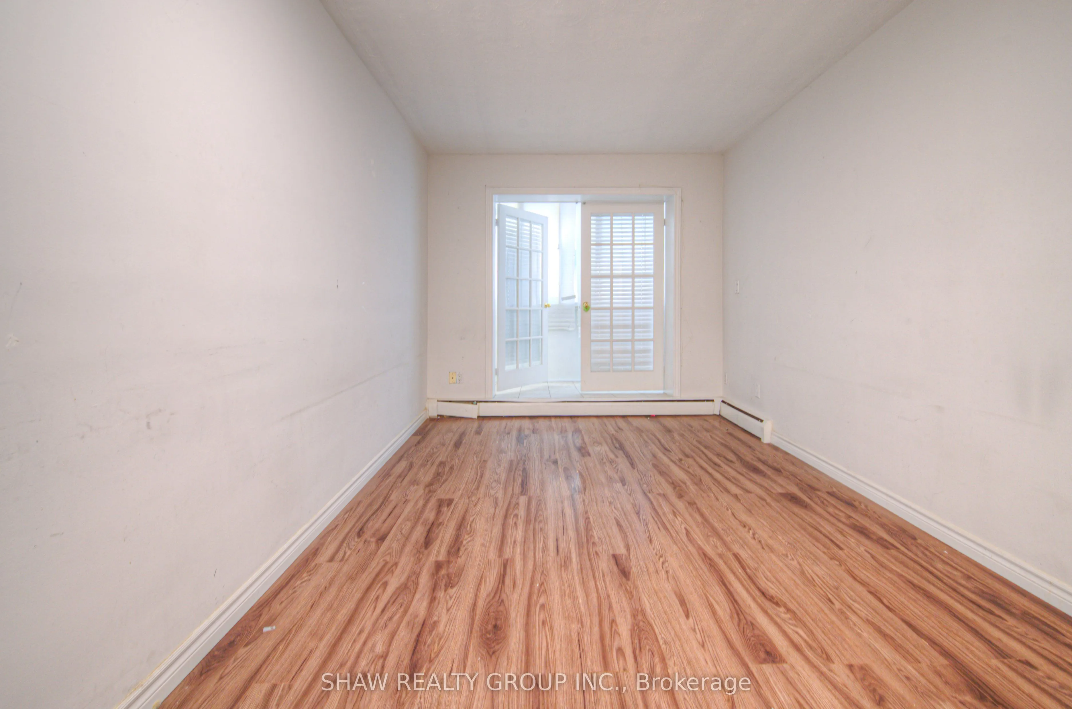 101 Queen Street S, #102