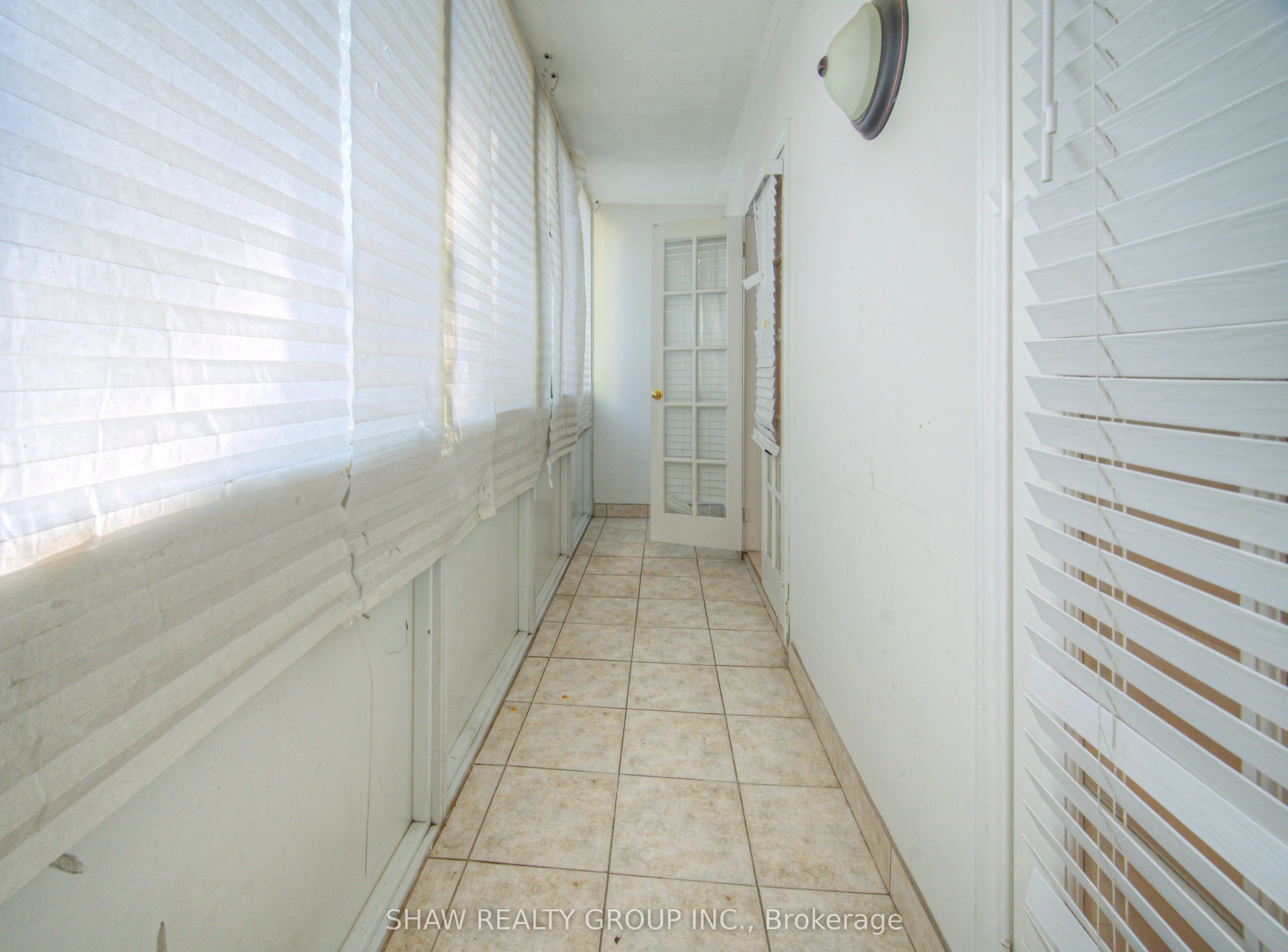 101 Queen Street S, #102