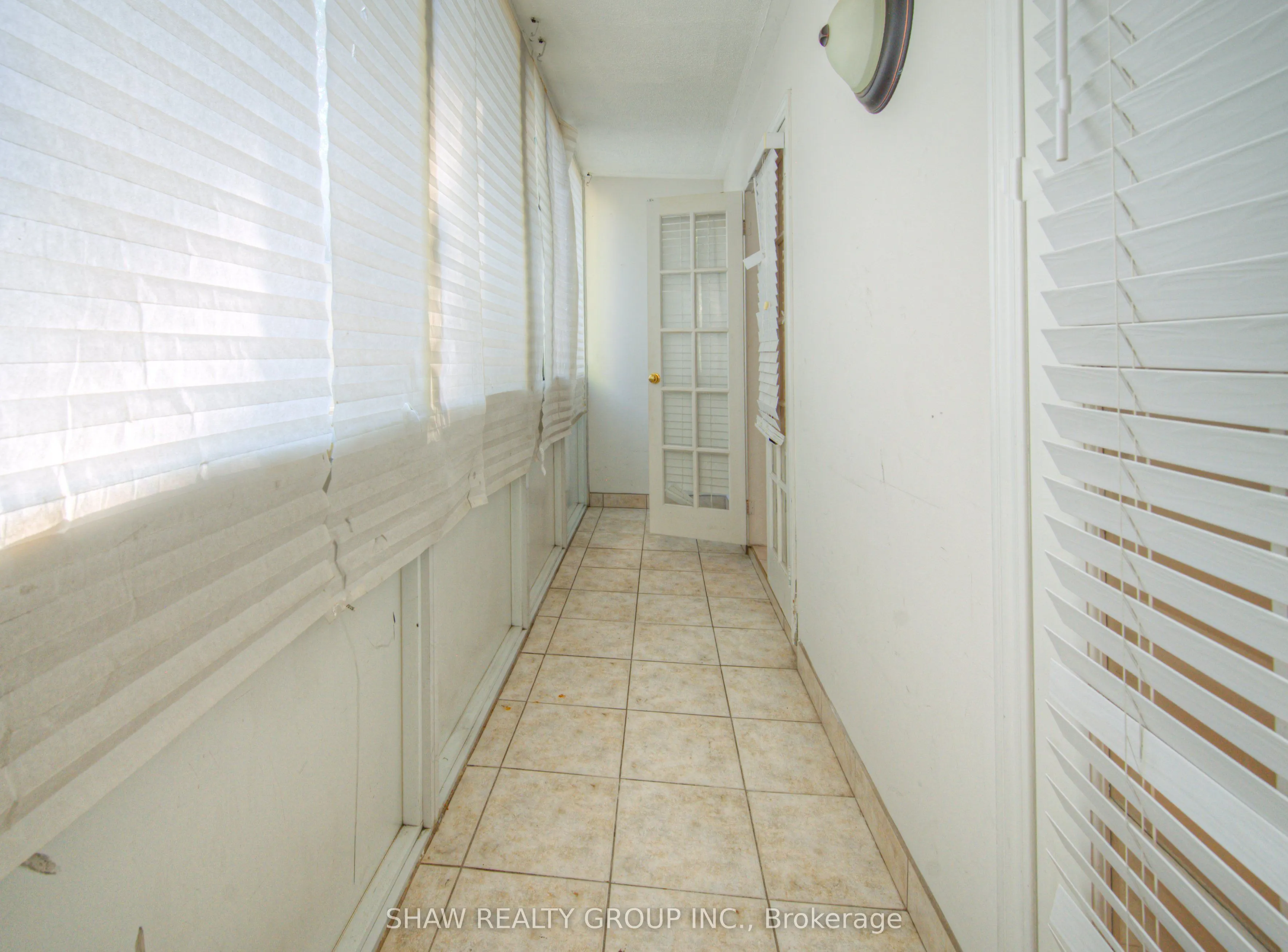 101 Queen Street S, #102
