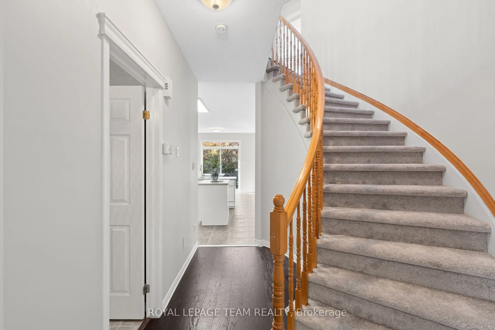 27 Evanshen Crescent