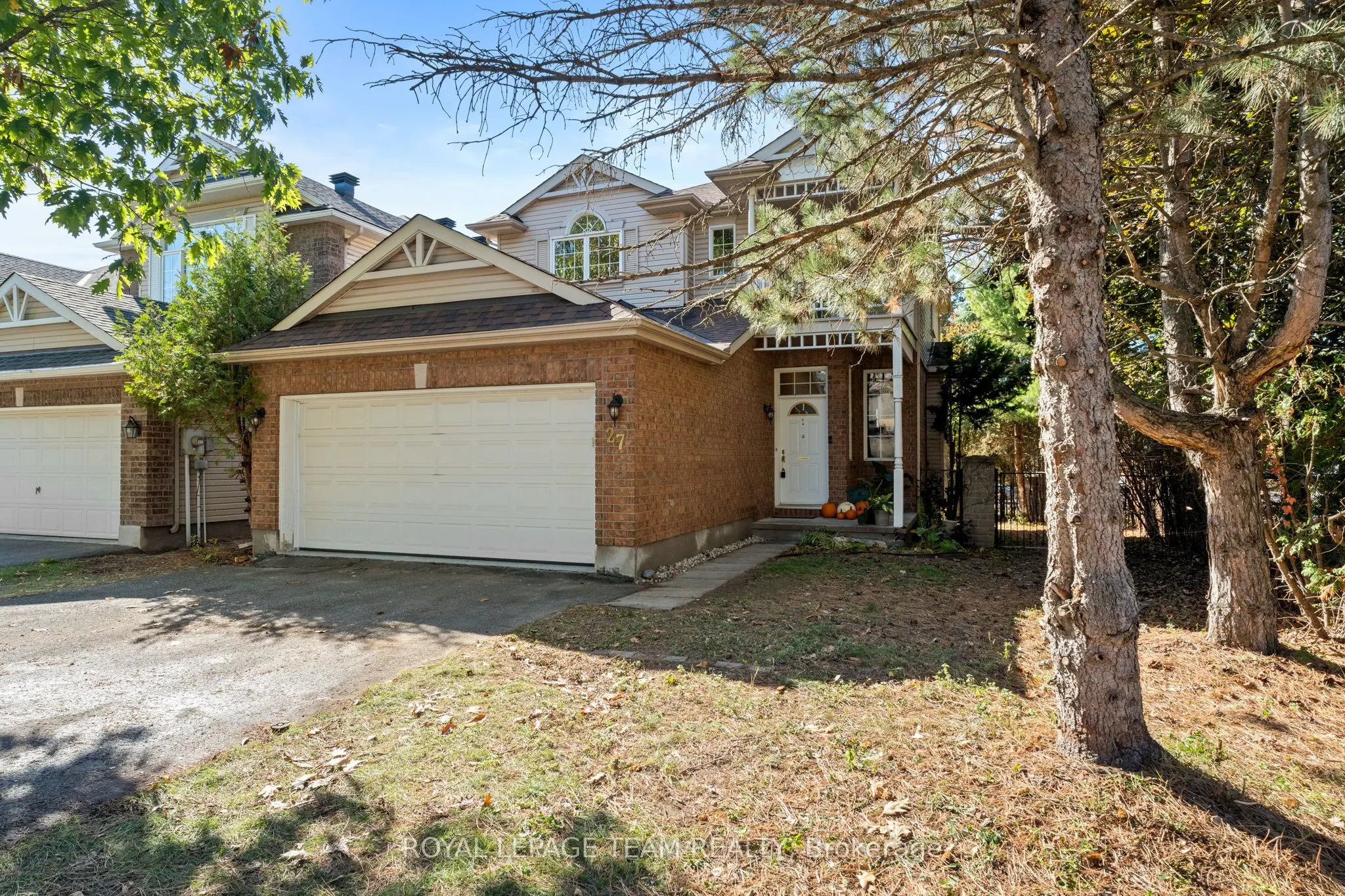 27 Evanshen Crescent