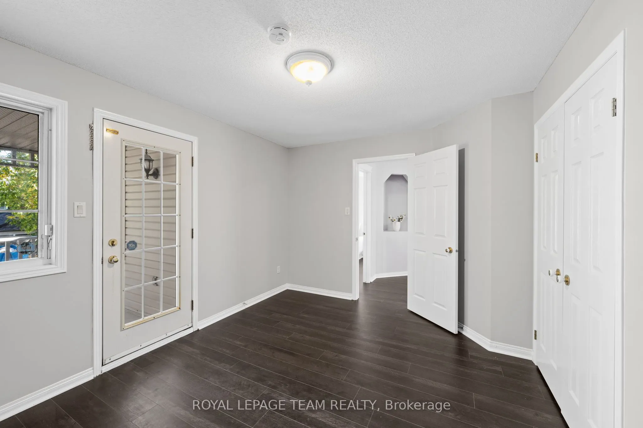 27 Evanshen Crescent
