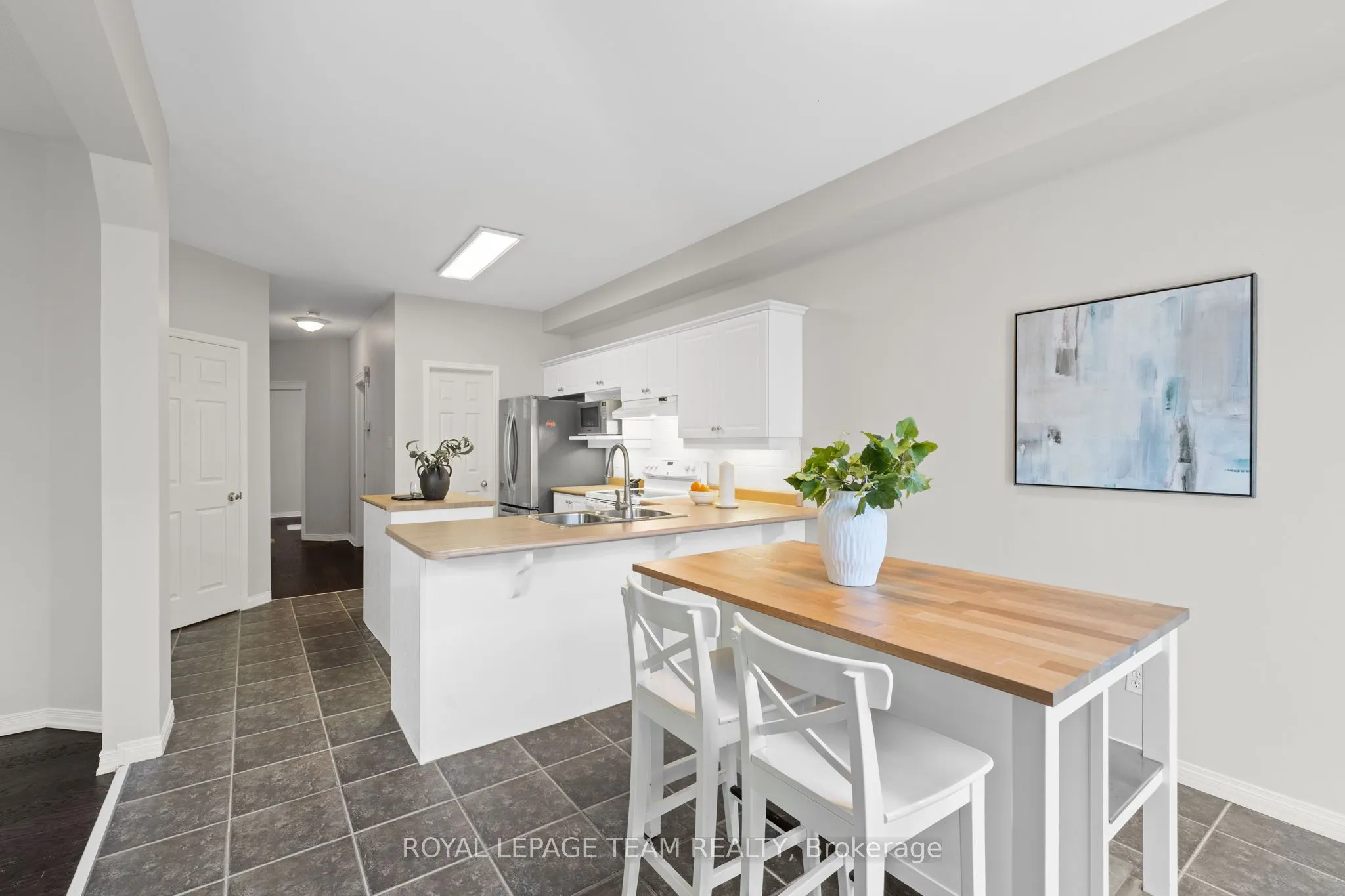 27 Evanshen Crescent