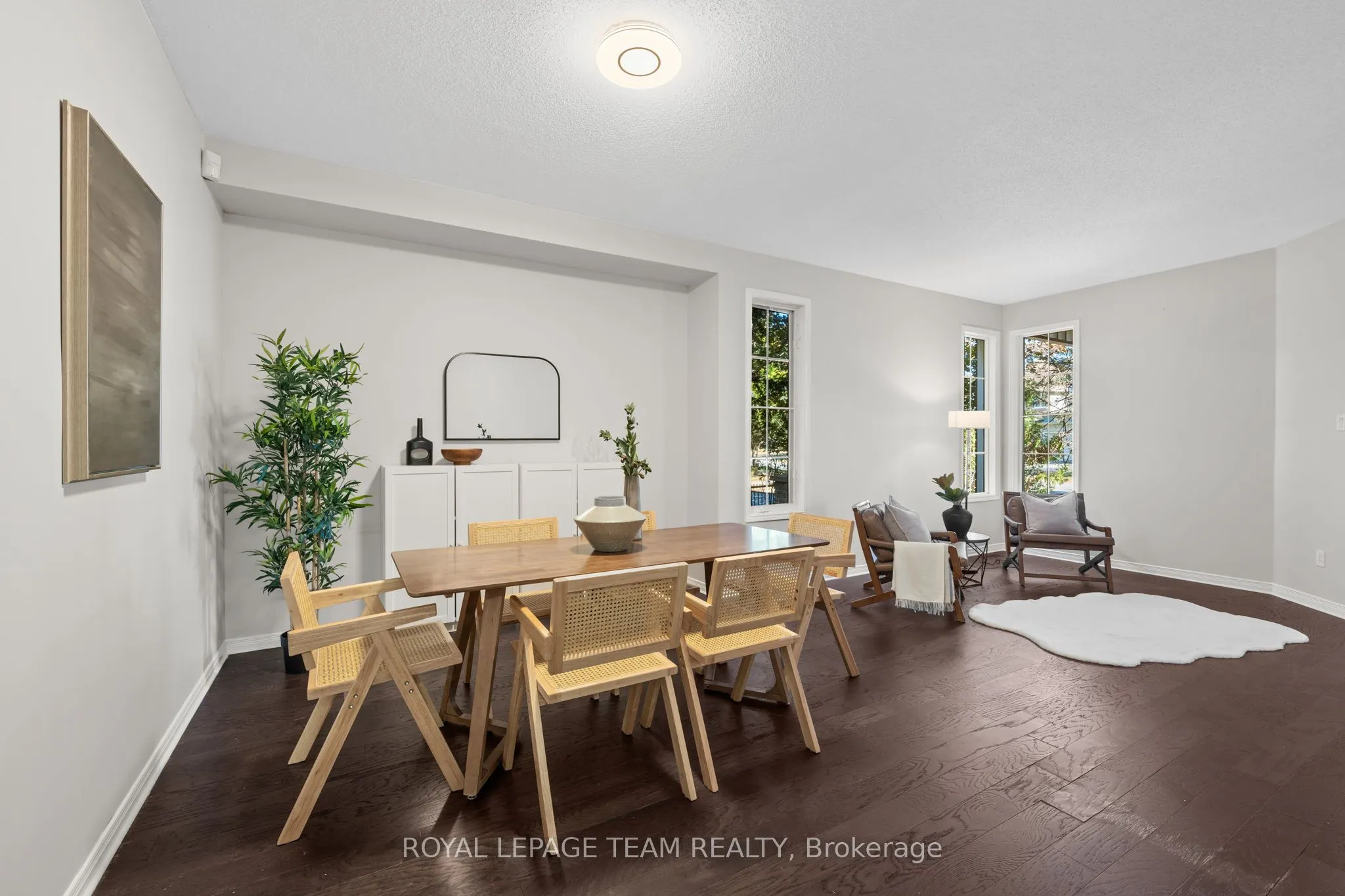 27 Evanshen Crescent