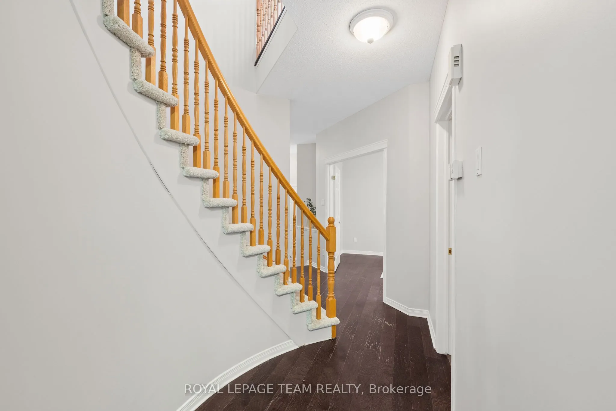 27 Evanshen Crescent