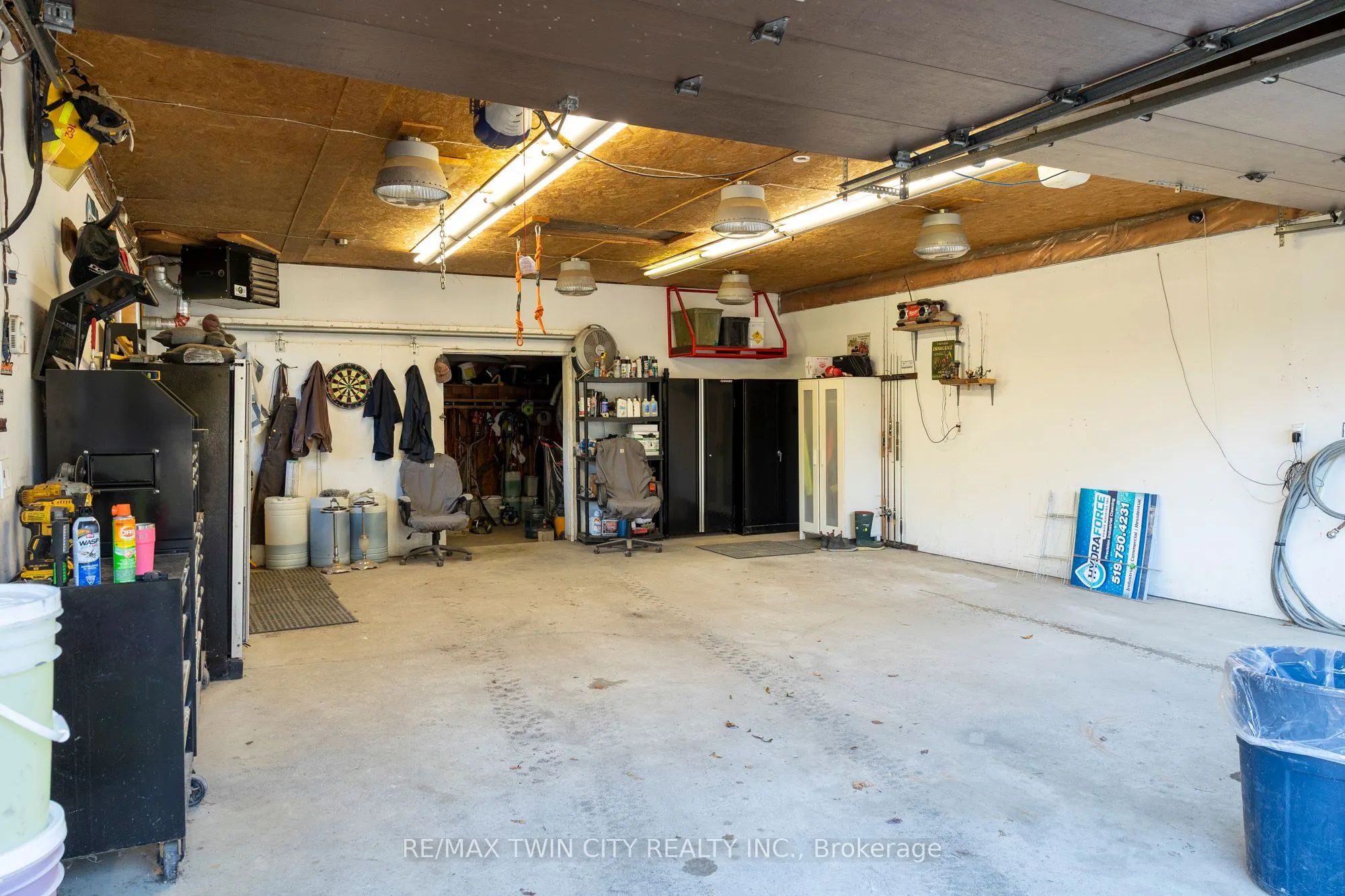 976 MCDOWELL Road E