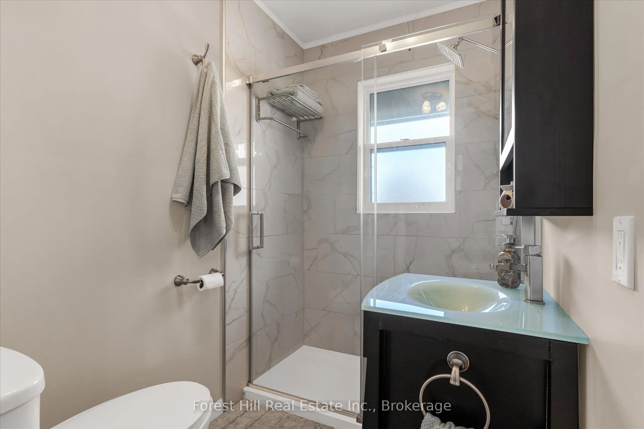 2 Stroud Road, #5