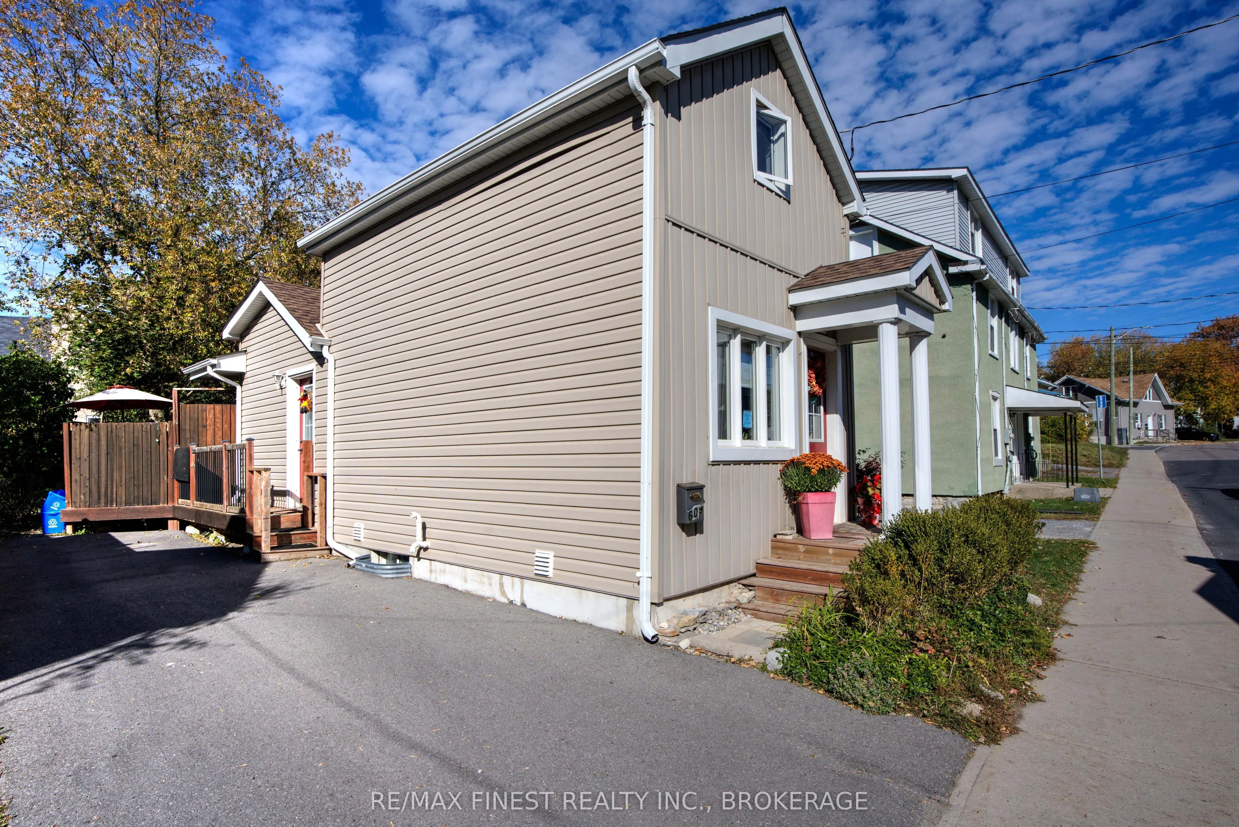 609 Union Street