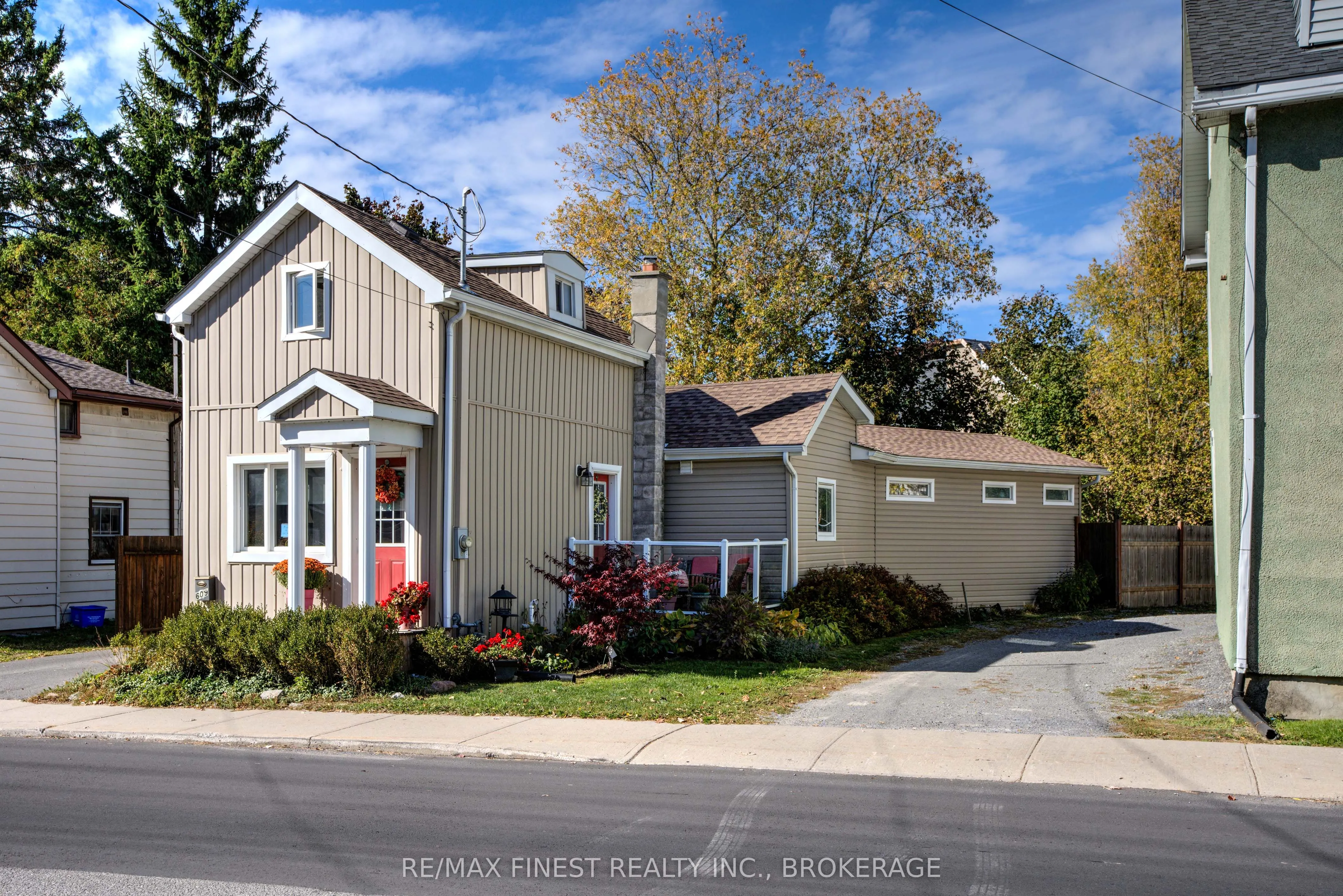 609 Union Street