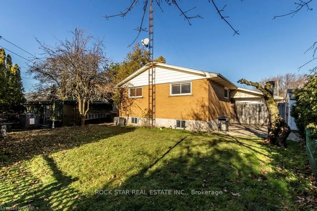 195 Bendamere Avenue