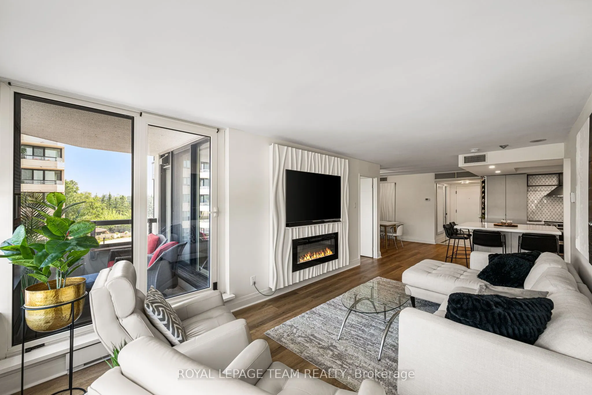 1510 Riverside Drive, #401