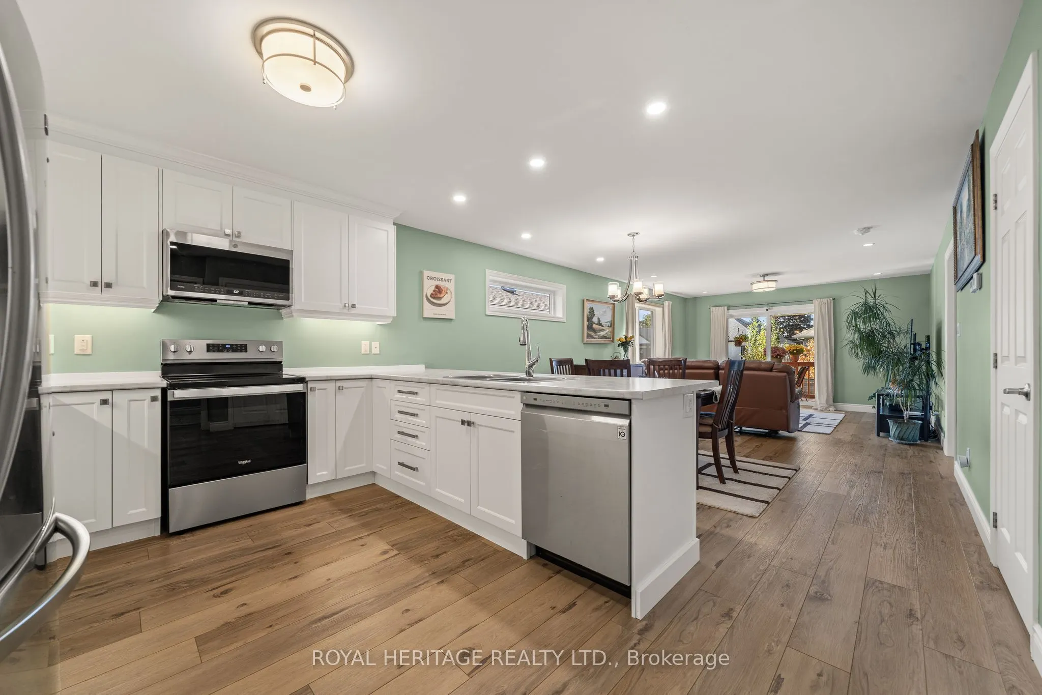 6 Cassidey Drive
