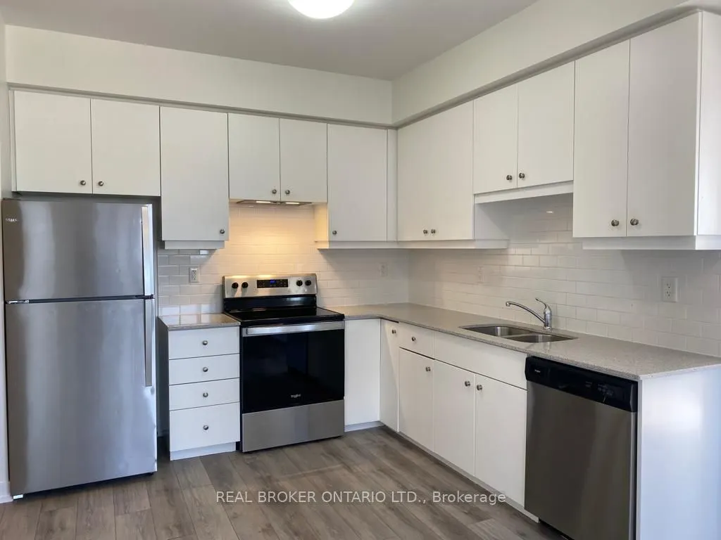 251 Northfield Drive E, #402