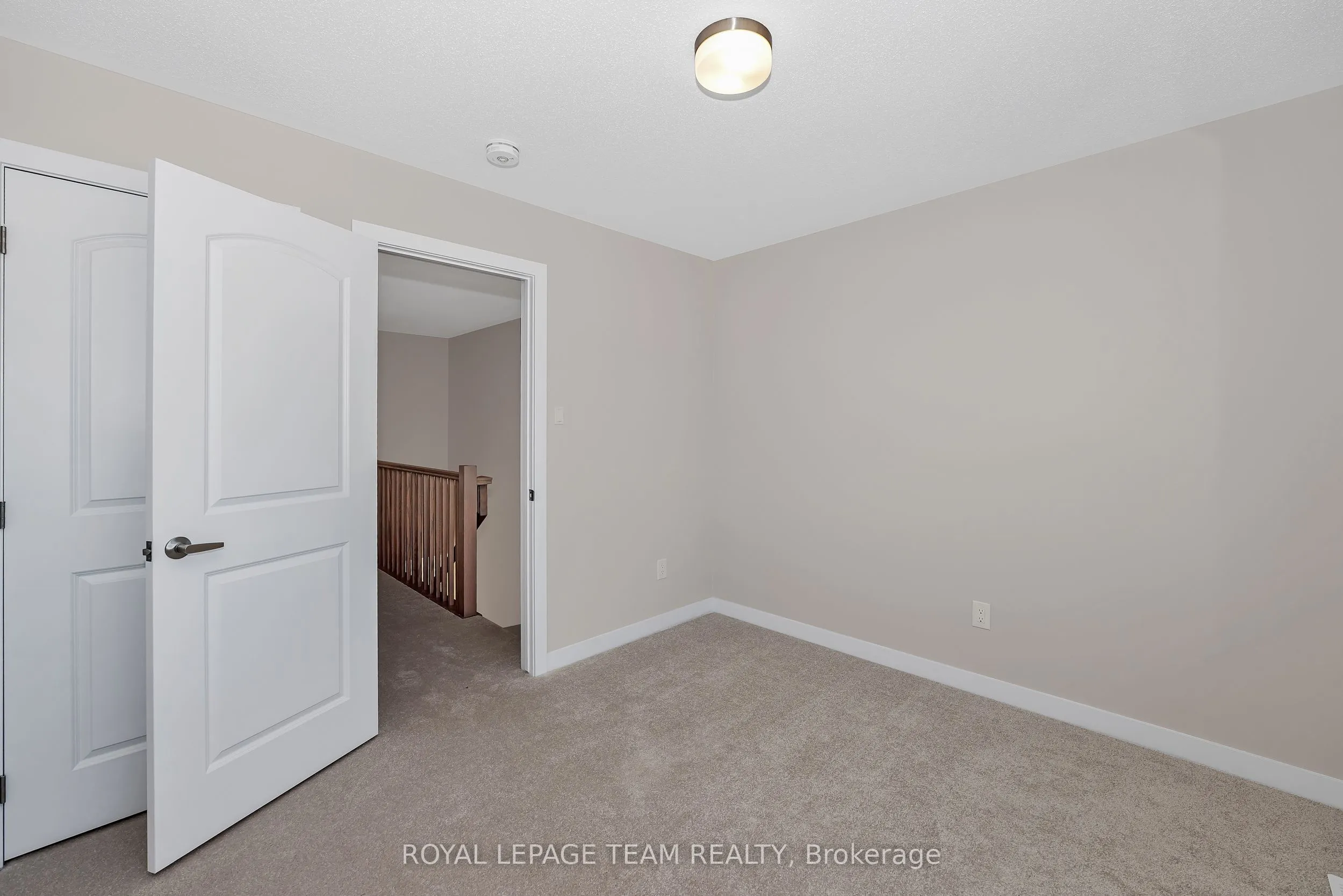 48 Pumice Place S