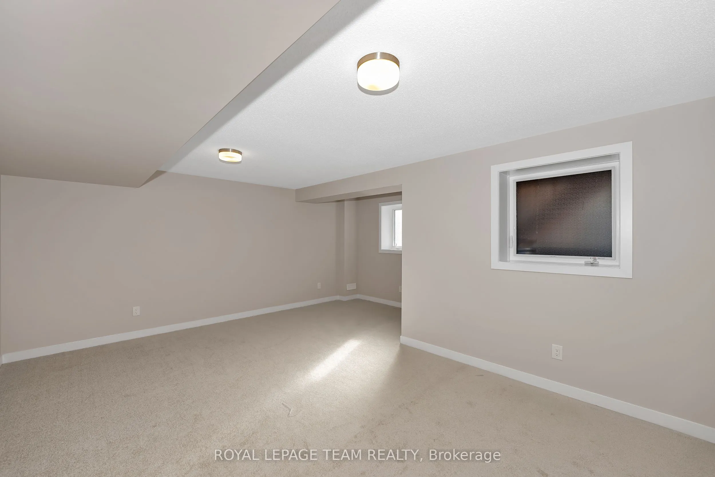 48 Pumice Place S