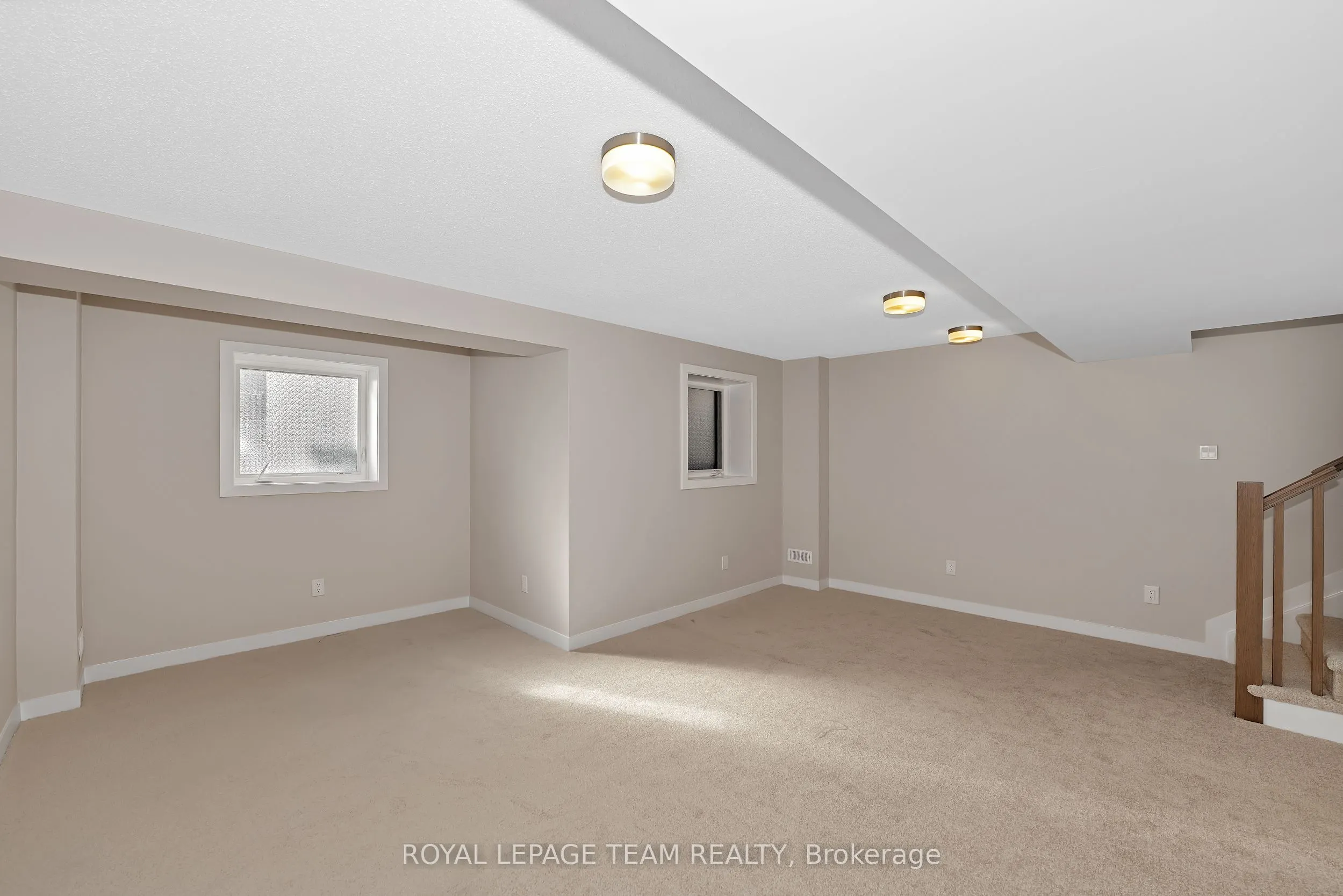 48 Pumice Place S