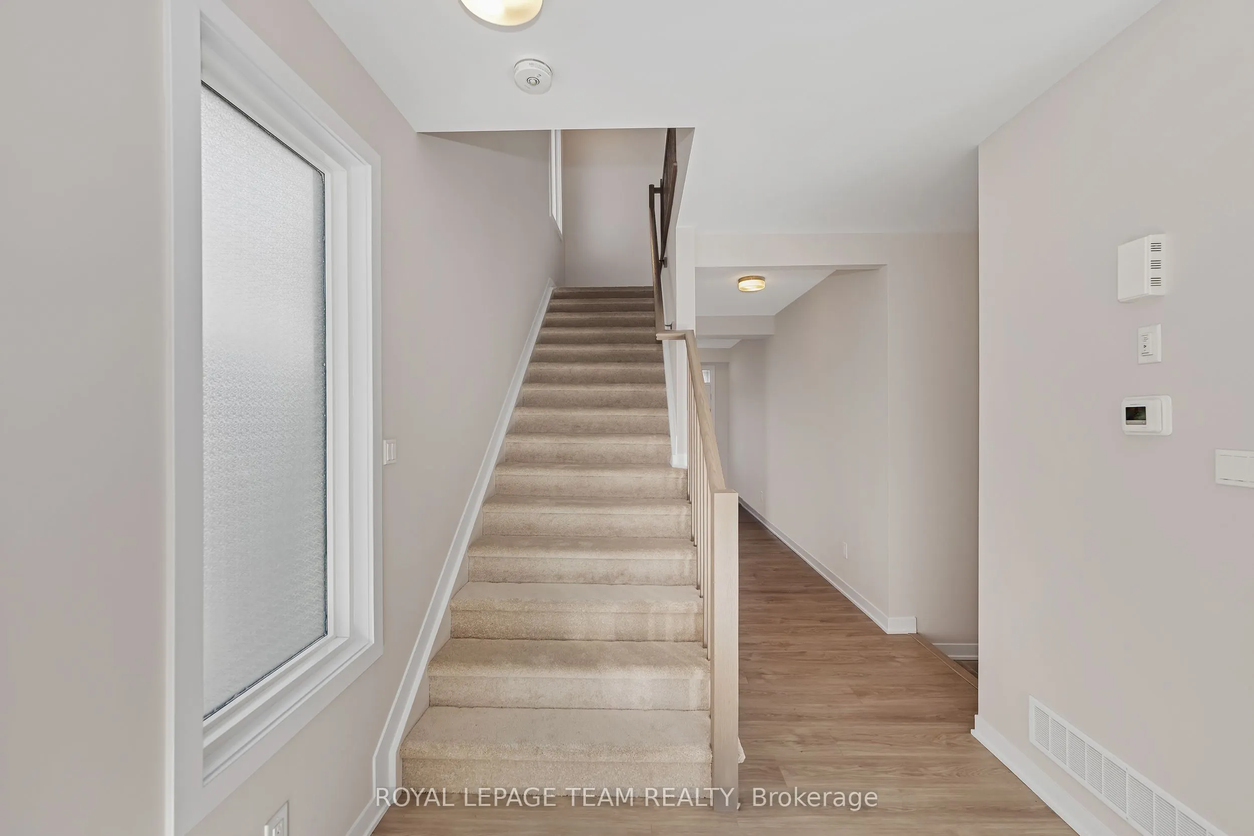 48 Pumice Place S