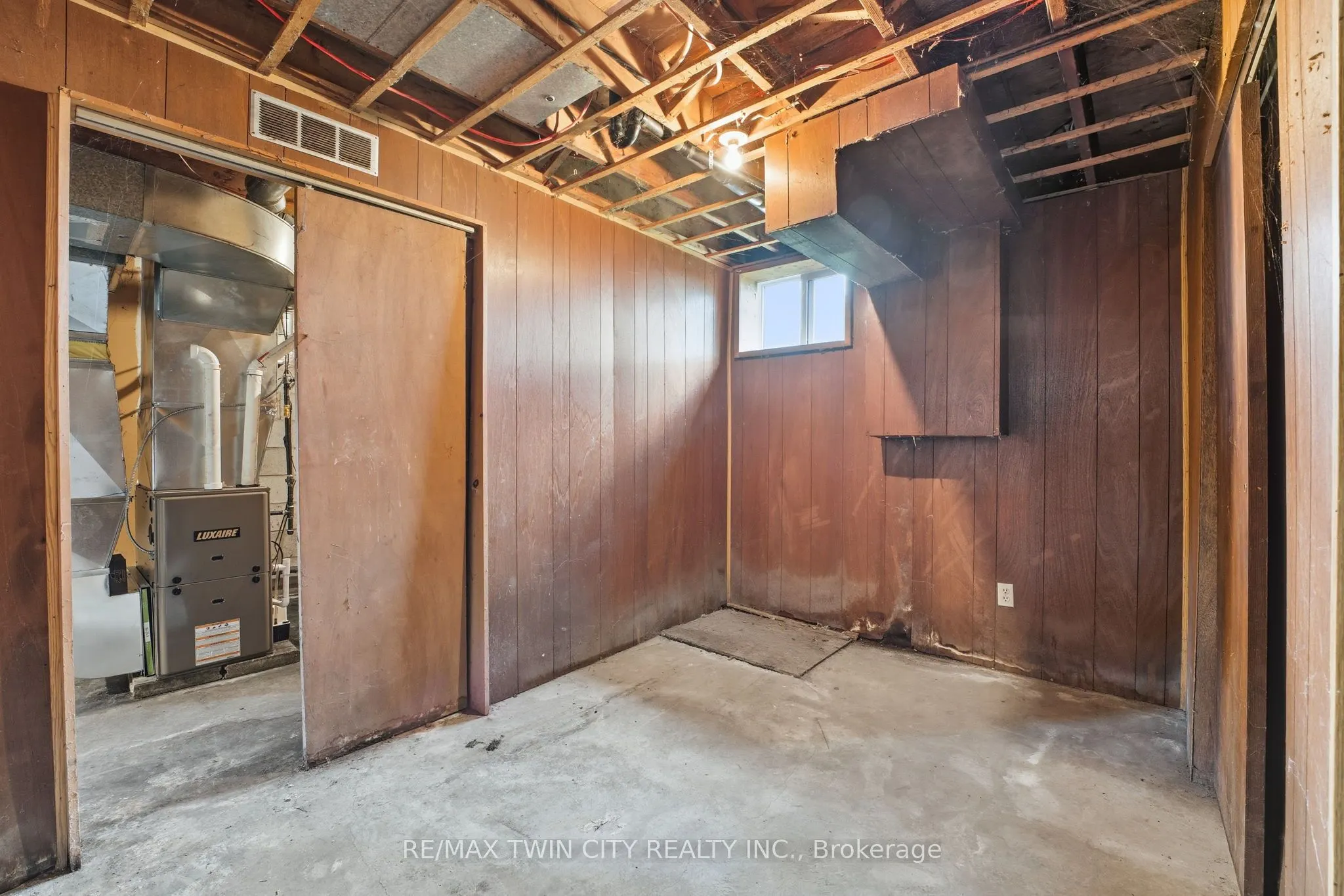 2091 Concession 6 Road W
