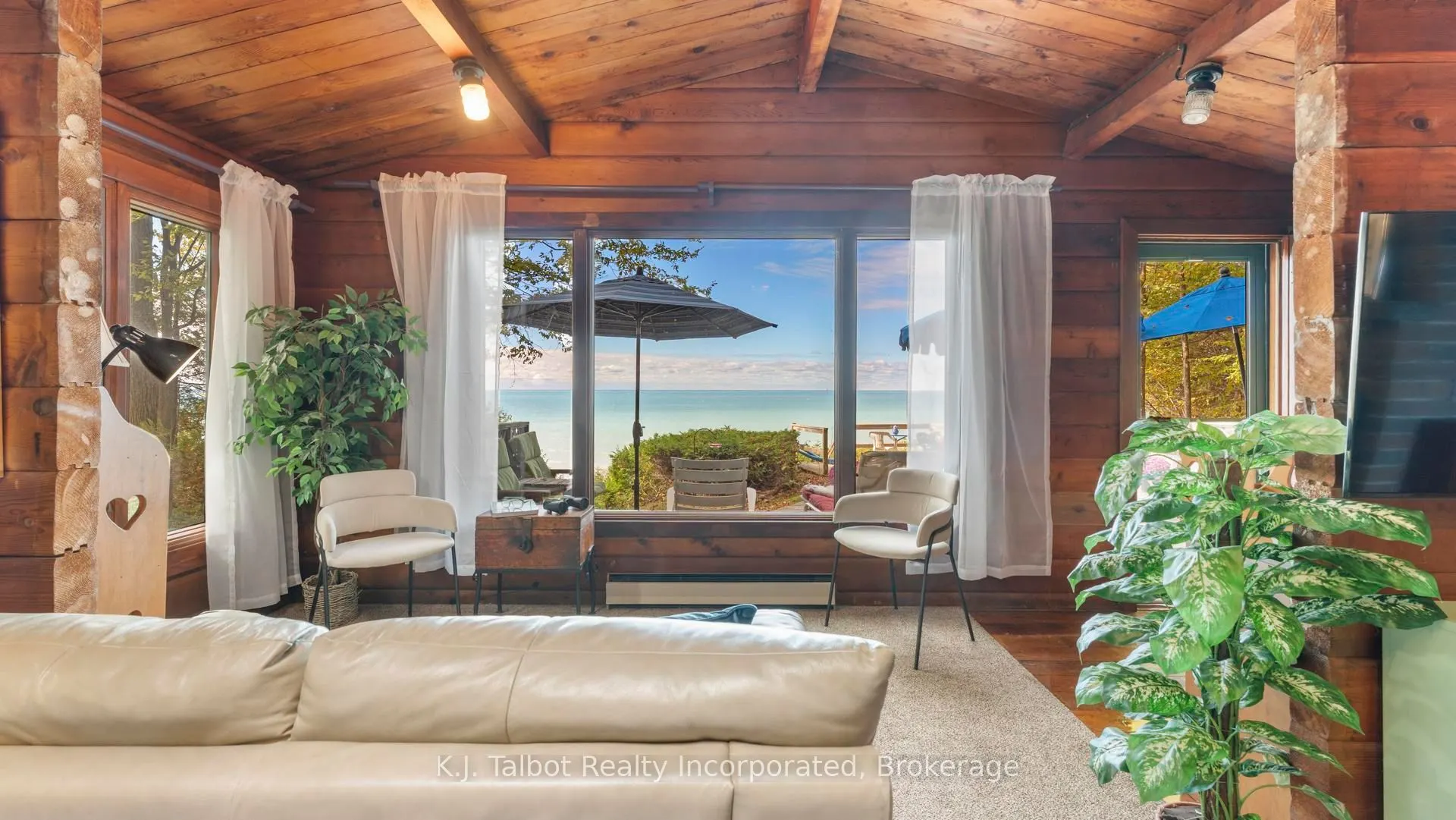 74515 Woodland Drive
