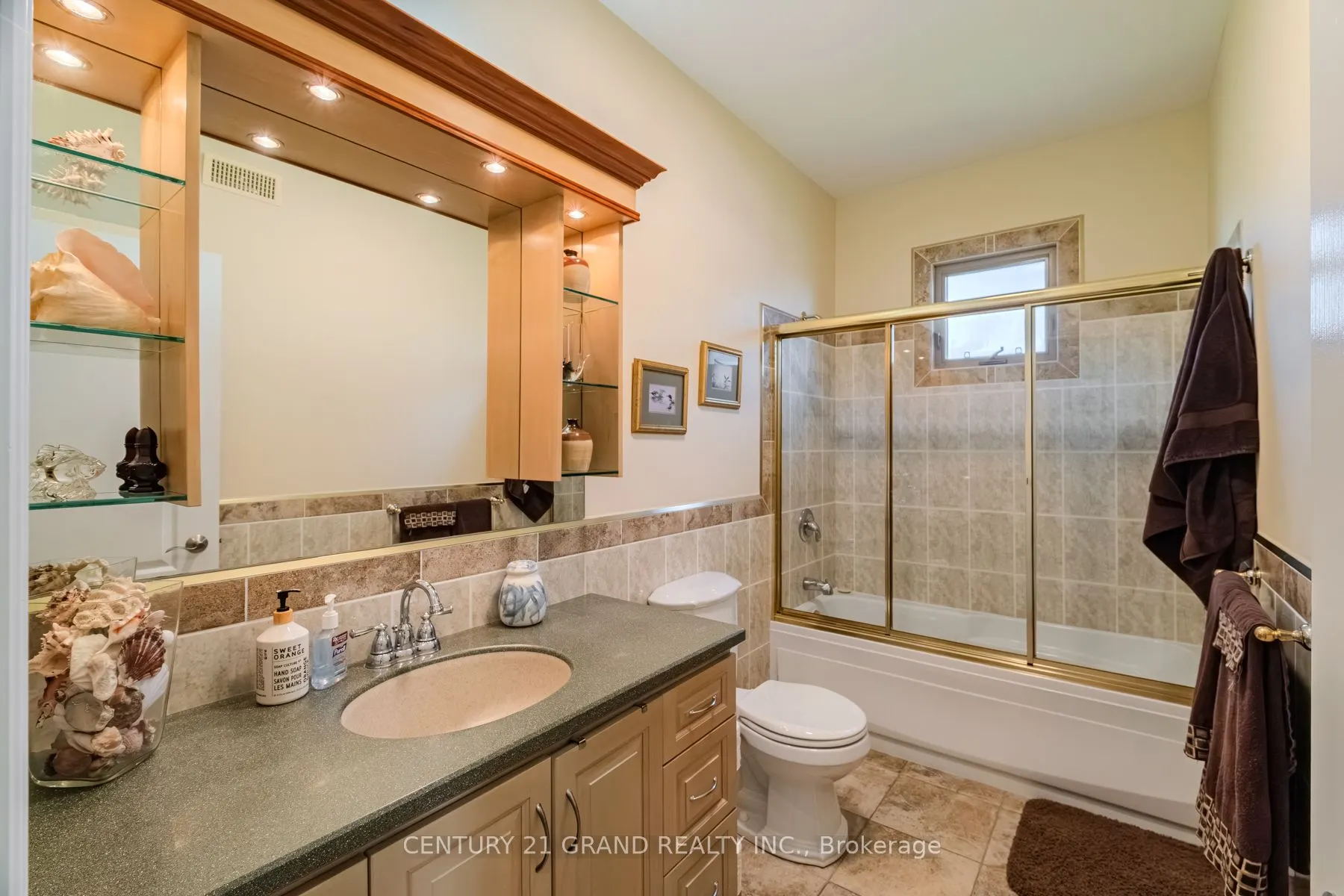315 Brant County Road 18 Road