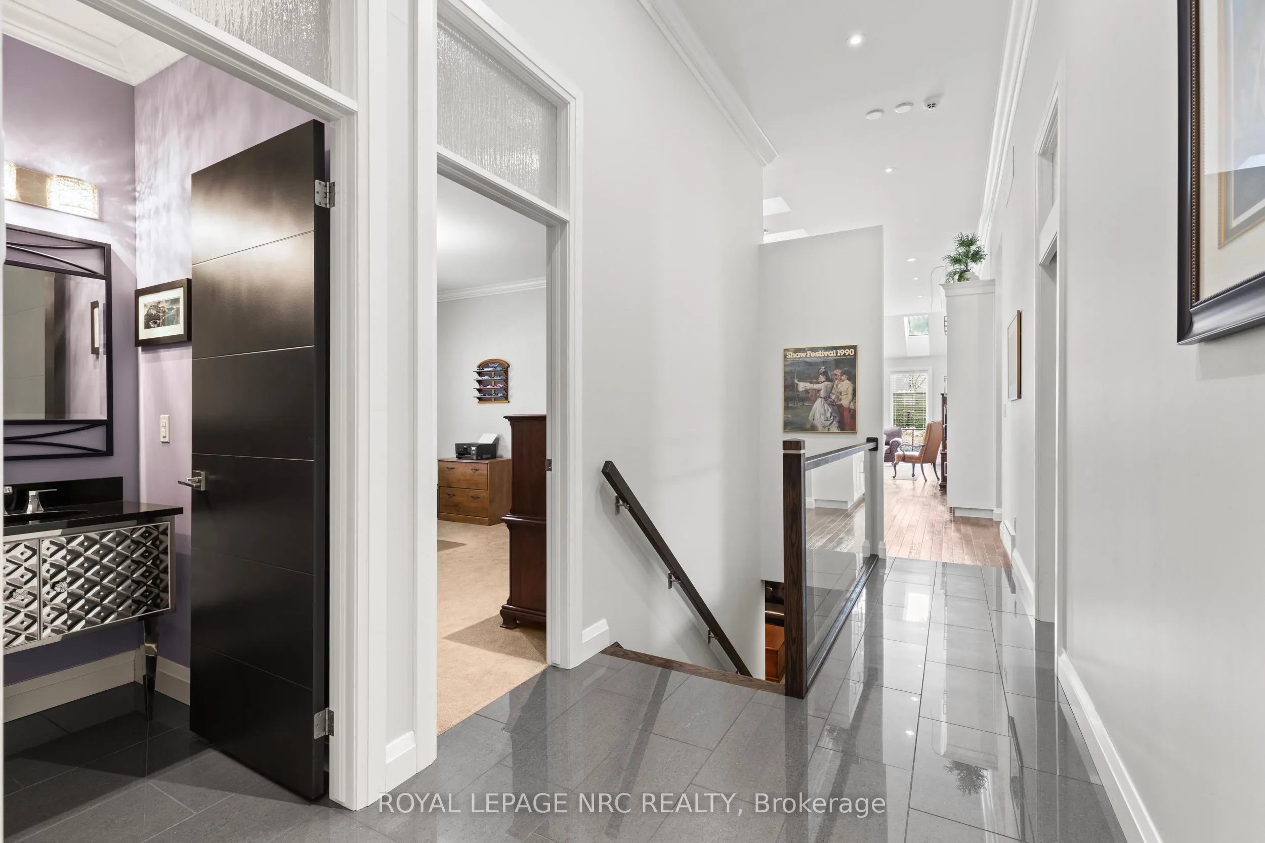 12 DAVID LOWREY Court