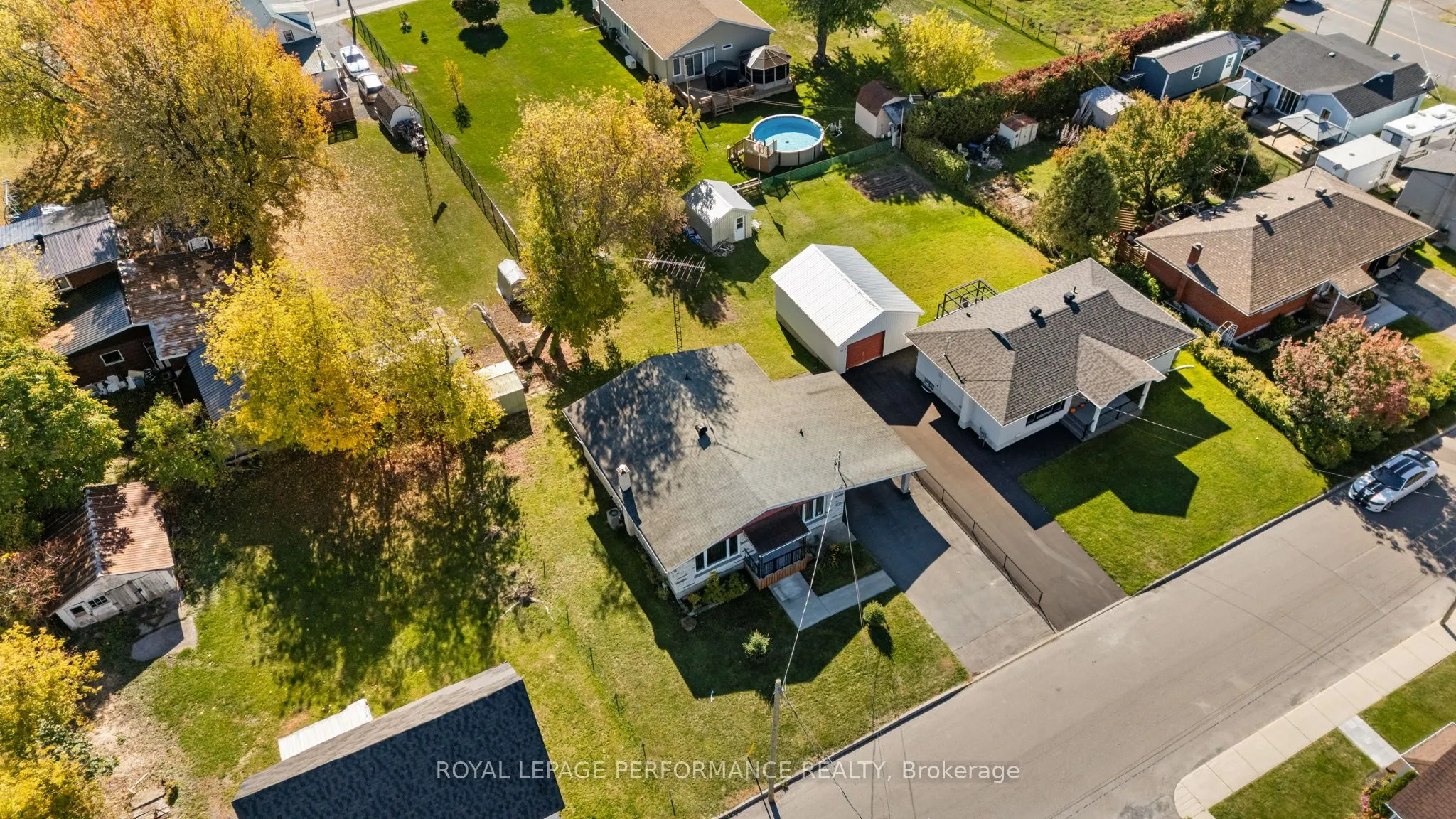 108 Elgin Street W