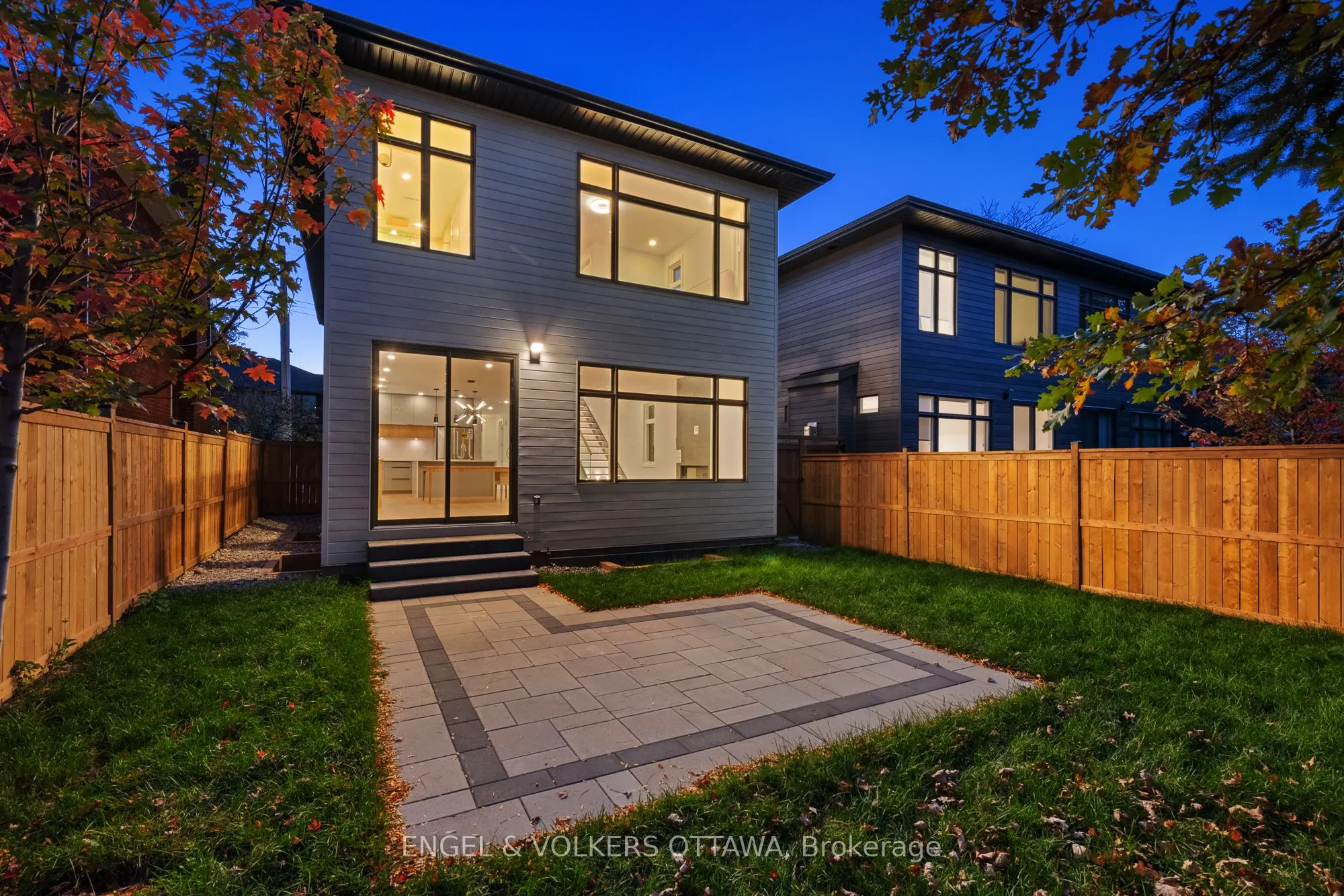 493 Highcroft Avenue
