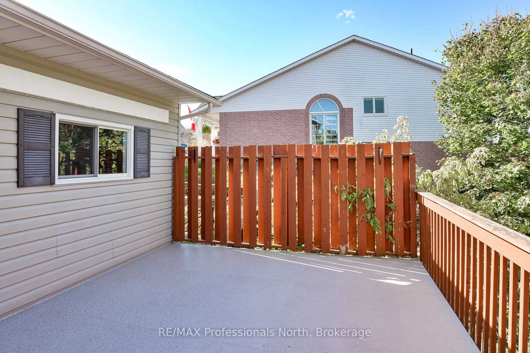 6 Lankin Avenue