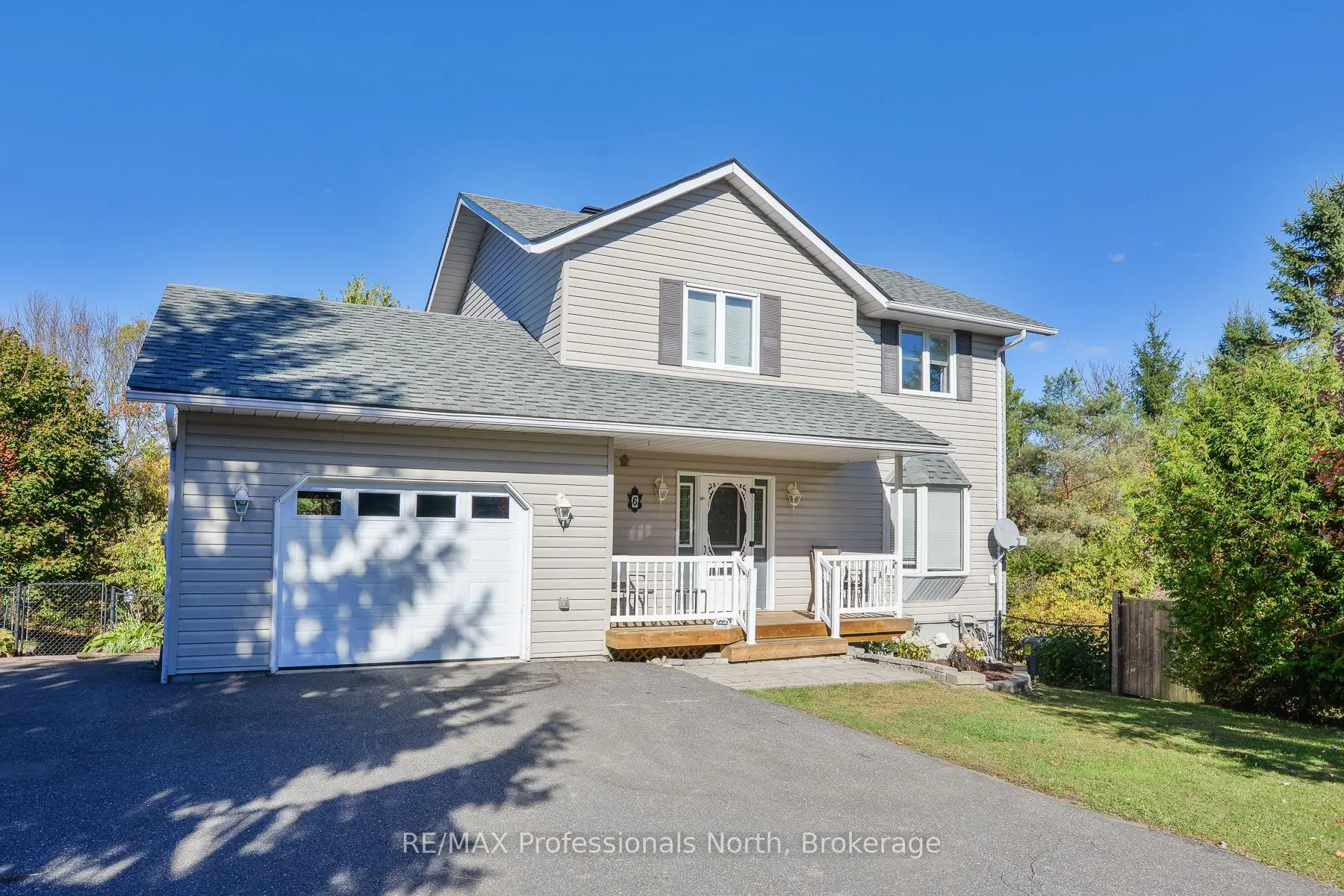 6 Lankin Avenue