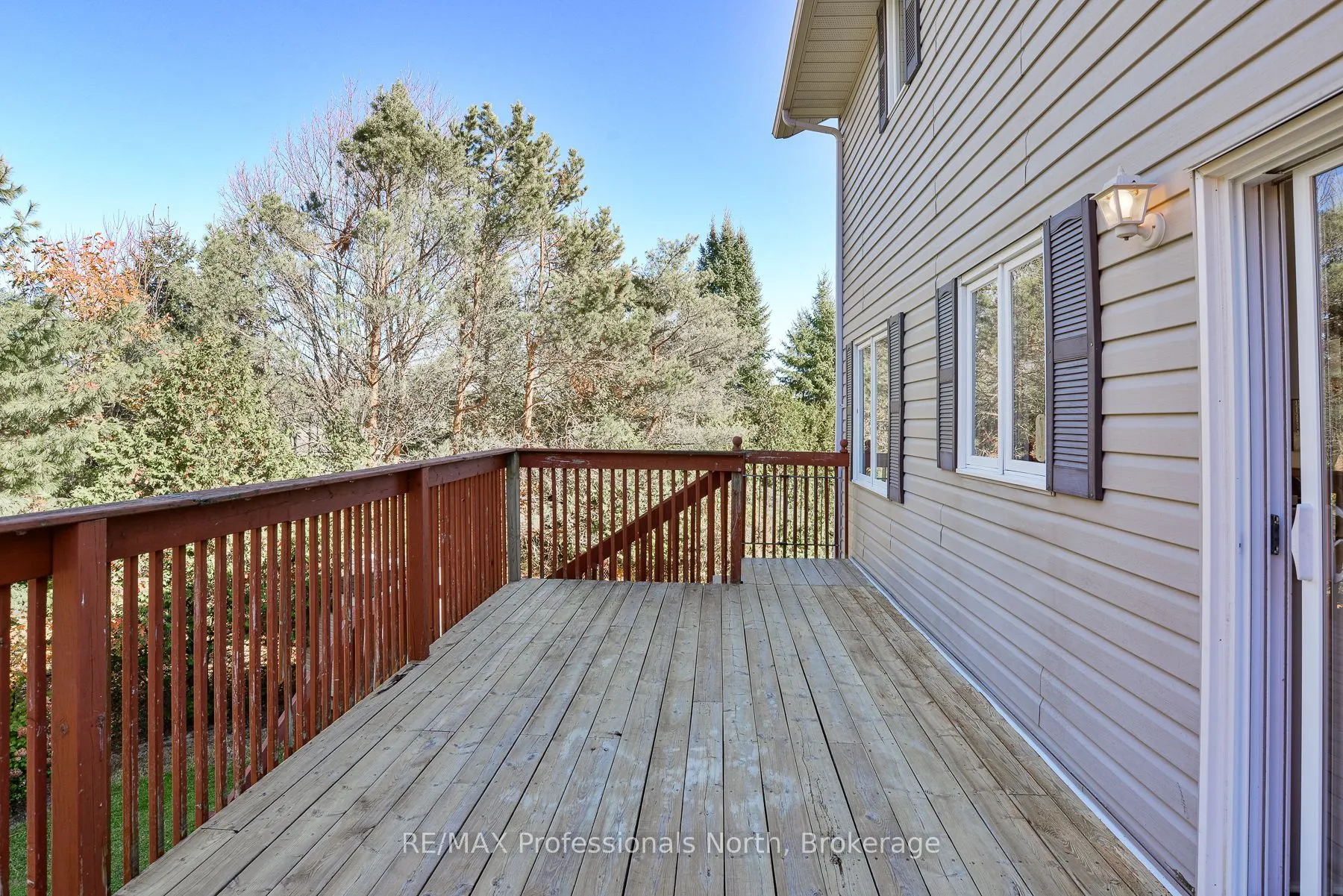 6 Lankin Avenue